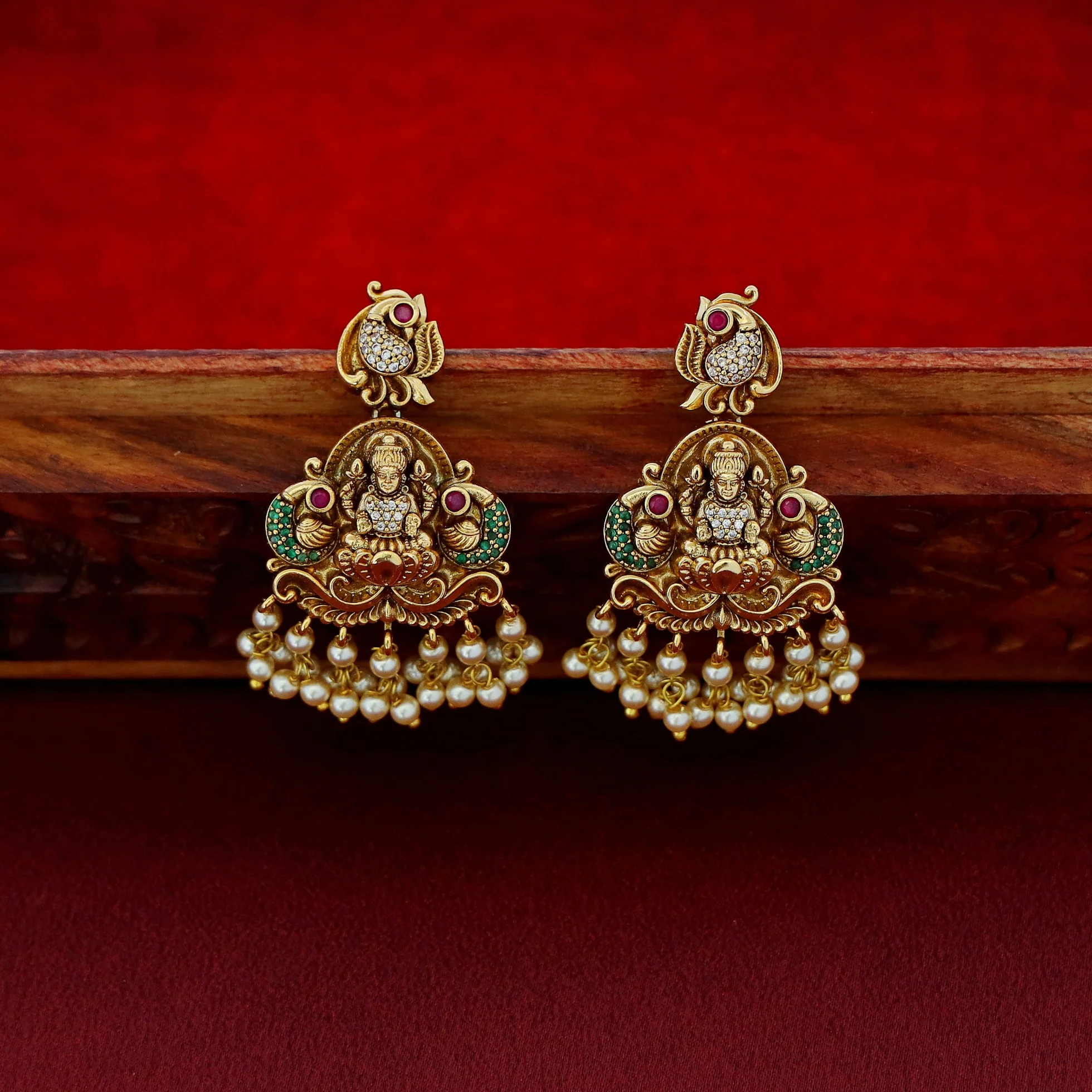 Premium Ayushi Pearl AD Stone Short Neckpiece With Earring - Image 9