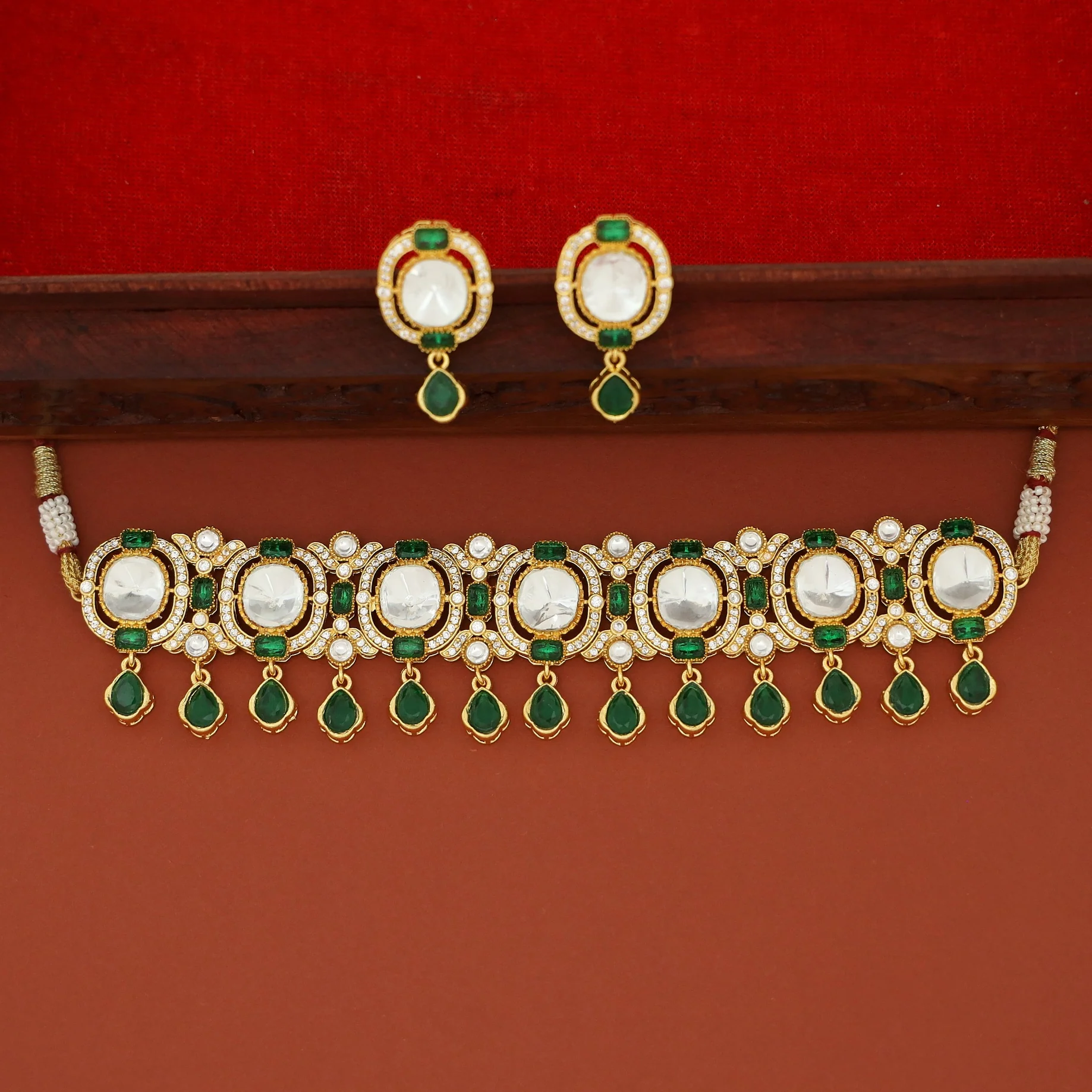 Premium Charmee 7 Kundan Drop Choker With Earring - Image 3
