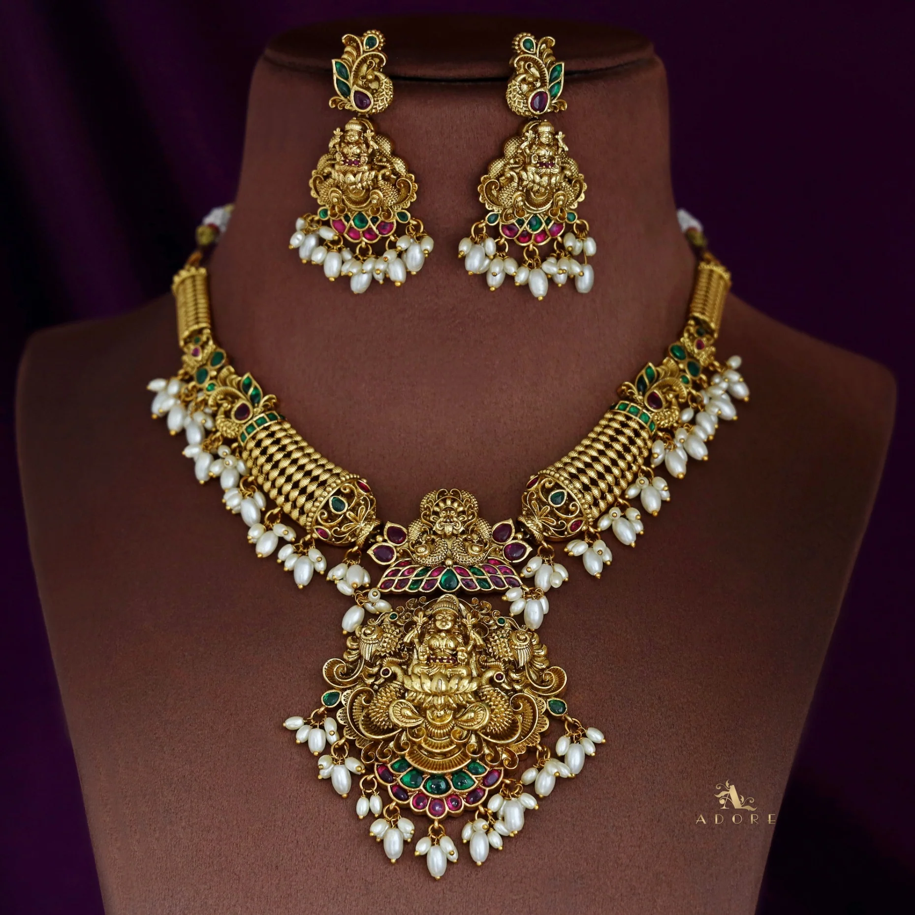 Premium Darani Pearl Short Neckpiece With Earring - Image 3