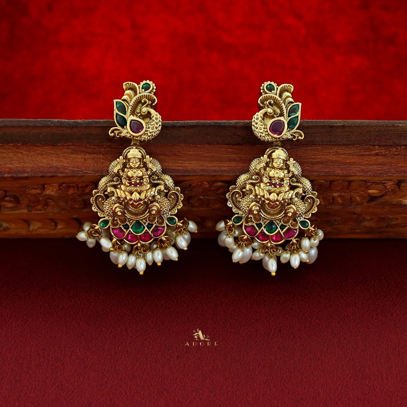Premium Darani Pearl Short Neckpiece With Earring - Image 6