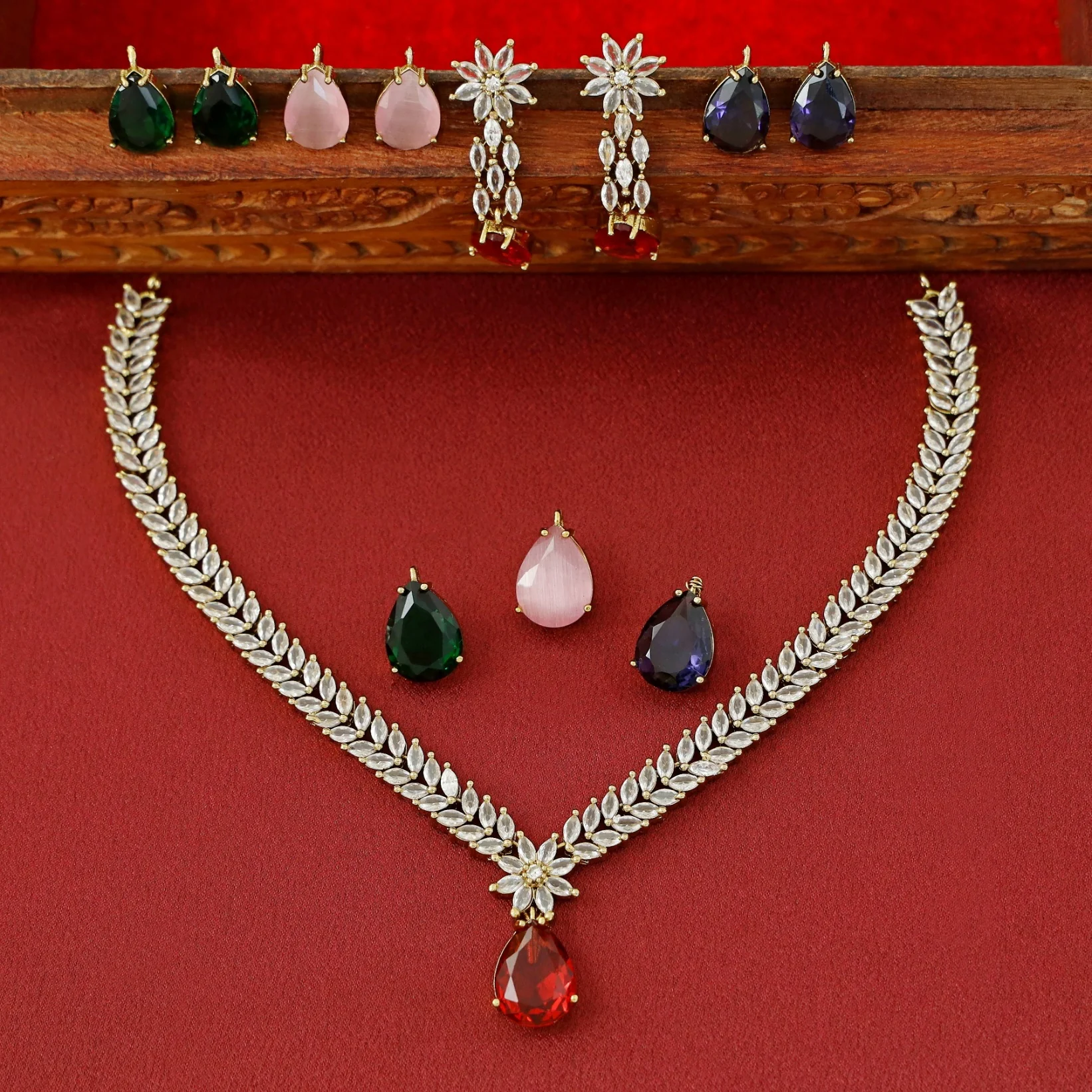 Premium Daya Interchangeable Short AD Neckpiece With Earring - Image 2