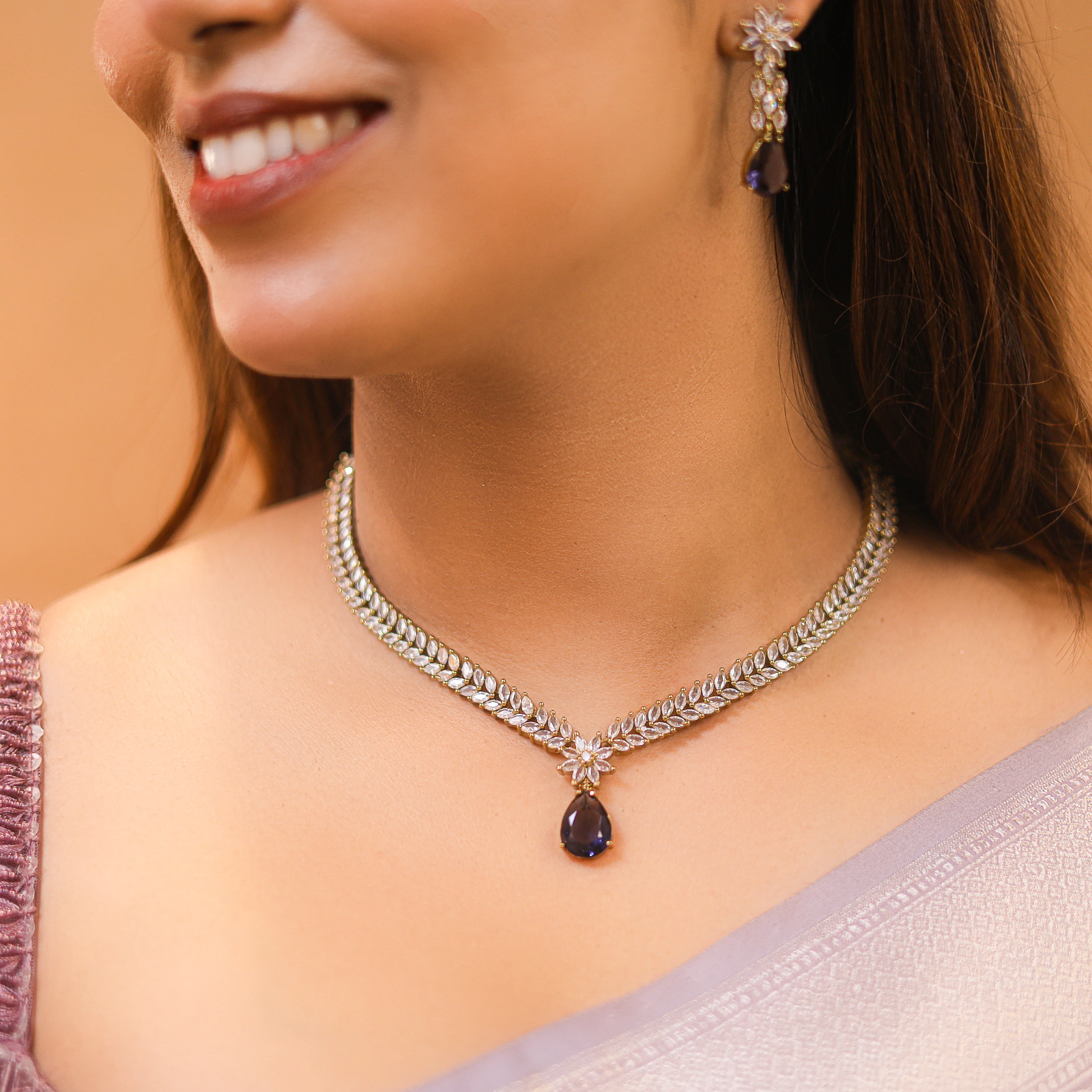 Premium Daya Interchangeable Short AD Neckpiece With Earring - Image 3