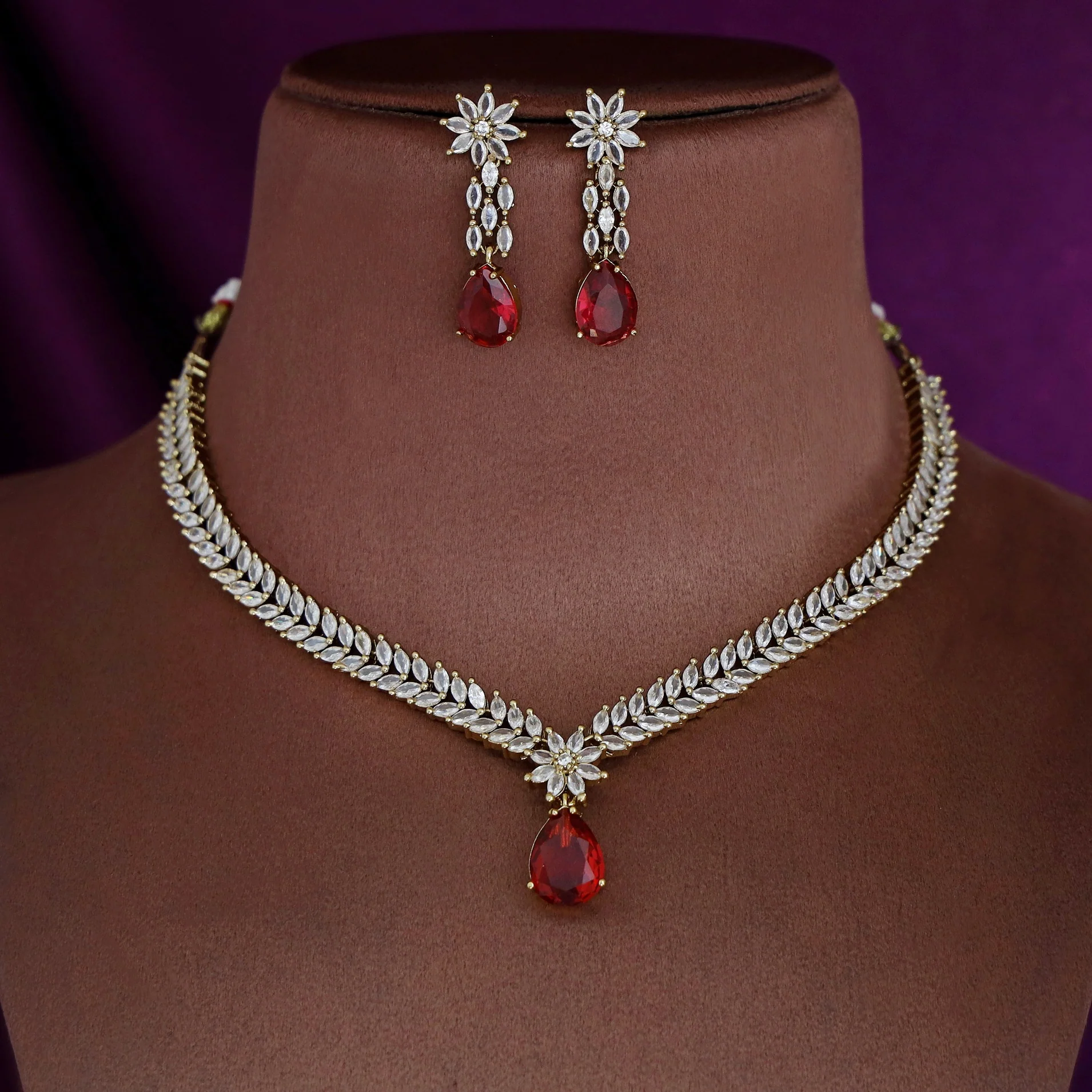 Premium Daya Interchangeable Short AD Neckpiece With Earring - Image 4
