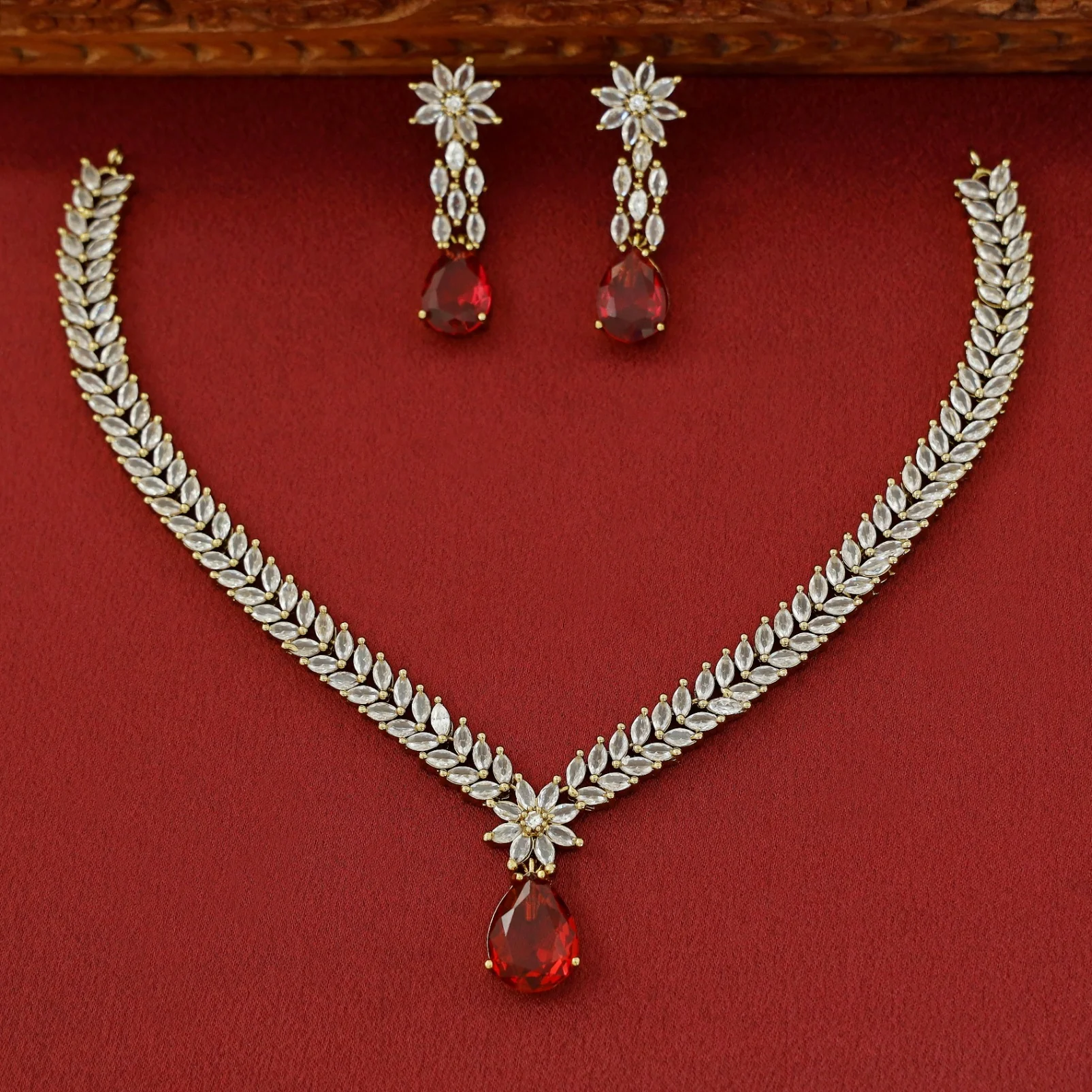Premium Daya Interchangeable Short AD Neckpiece With Earring - Image 5