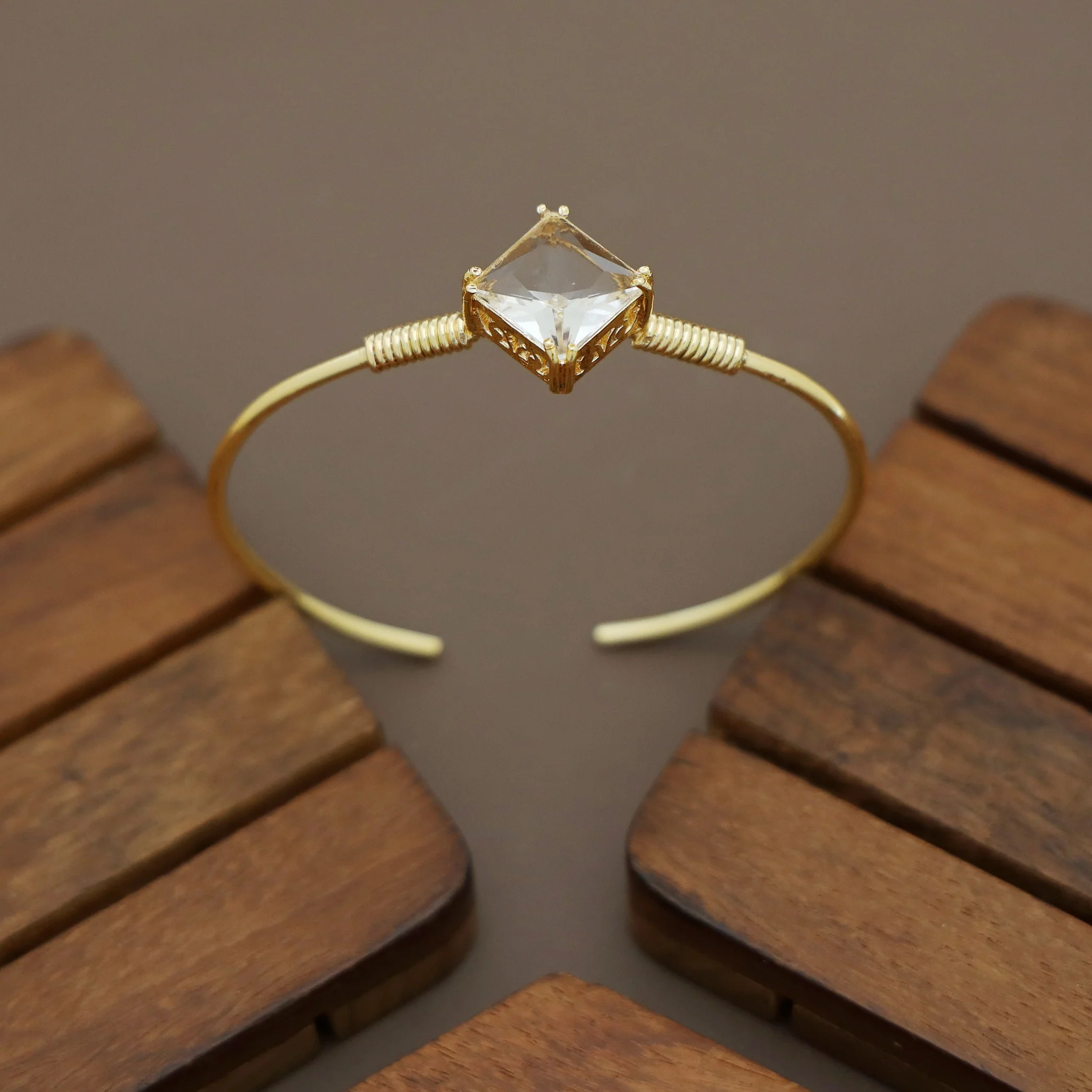 Premium Diana Single Stone Bracelet - Image 5