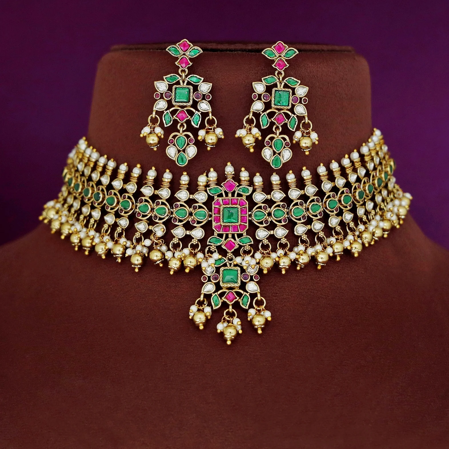 Premium Gaurika Jadau Kundan Short Neckpiece/Choker With Earring - Image 3
