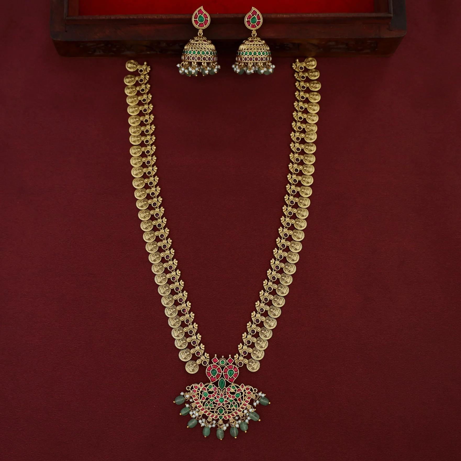 Premium Ikshitha Devi Kashi Jadau Kundan Beaded Long Haram With Earring - Image 3