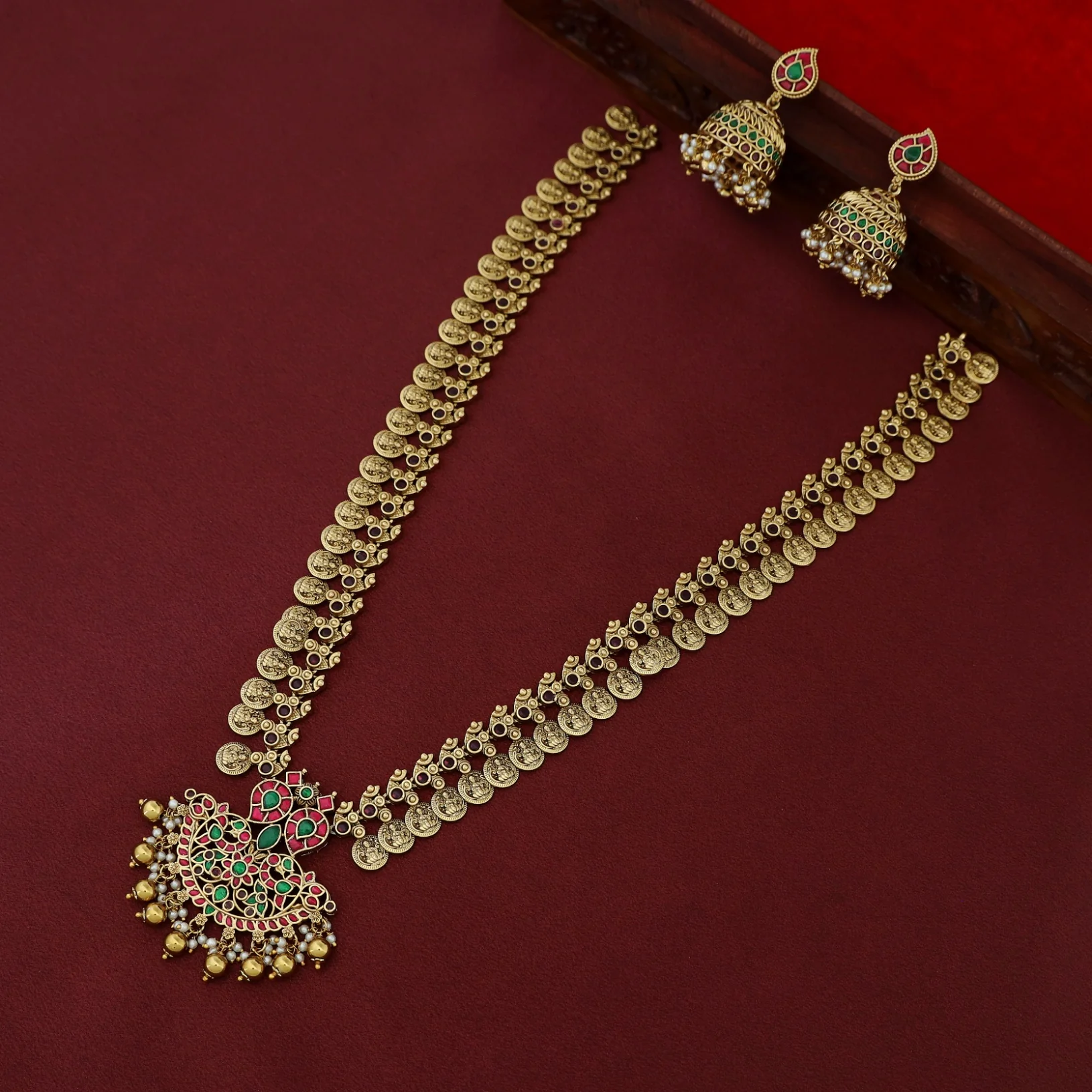 Premium Ikshitha Devi Kashi Jadau Kundan Beaded Long Haram With Earring - Image 4