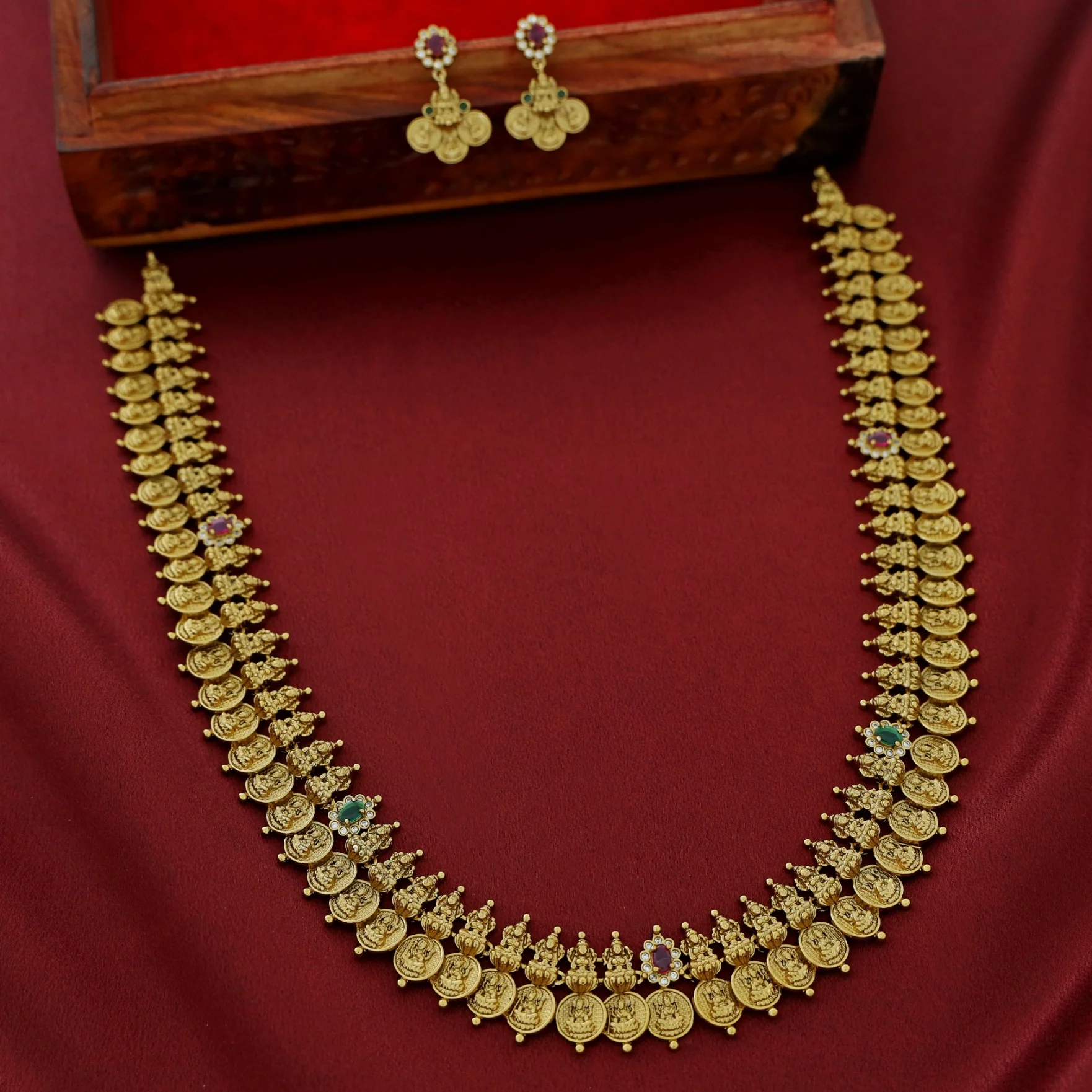 Premium Indradhwaja Devi Kashi Neckpiece With Earring - Image 4