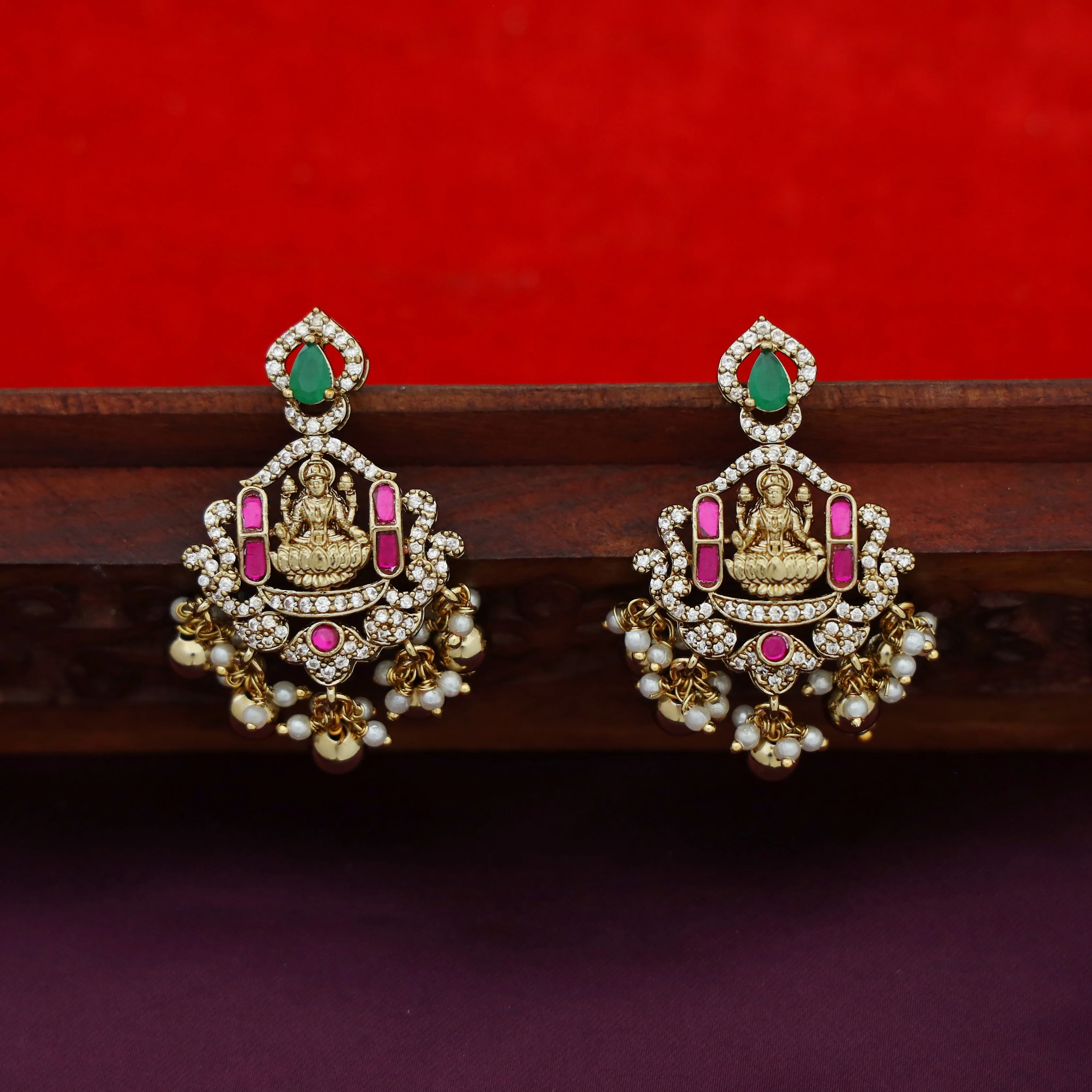Premium Jadau Kundan AD Stone Tri Devi Short Neckpiece With Earring - Image 4