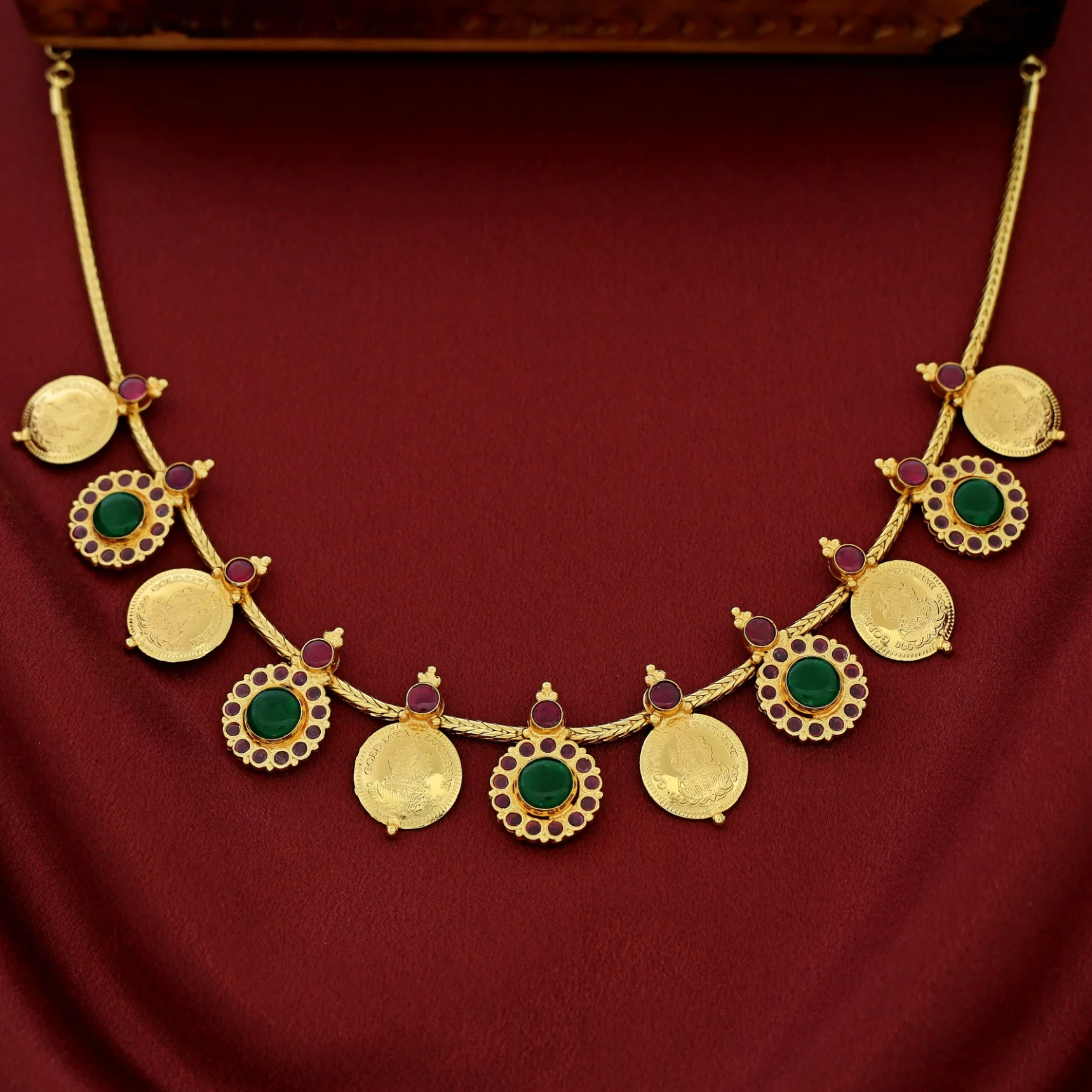 Premium Lohini Devi Kemp Stone Kashi Neckpiece - Image 7