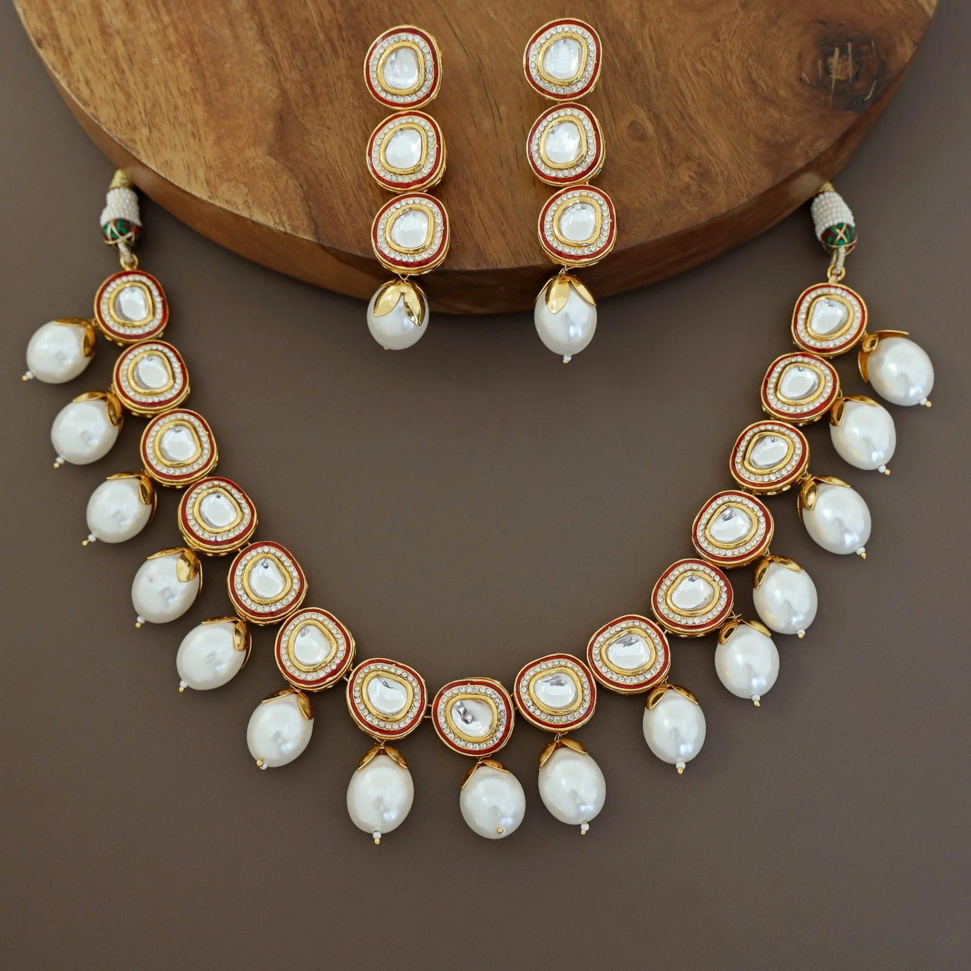Premium Pearl Bishakha Kundan Neckpiece with Earring - Image 2