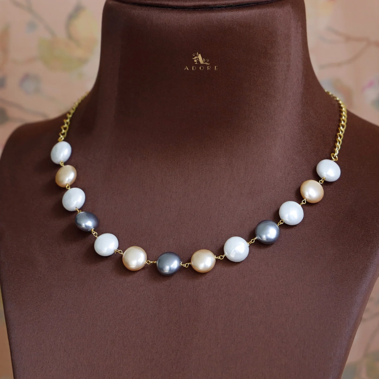 Premium Pearl Choker - Image 17
