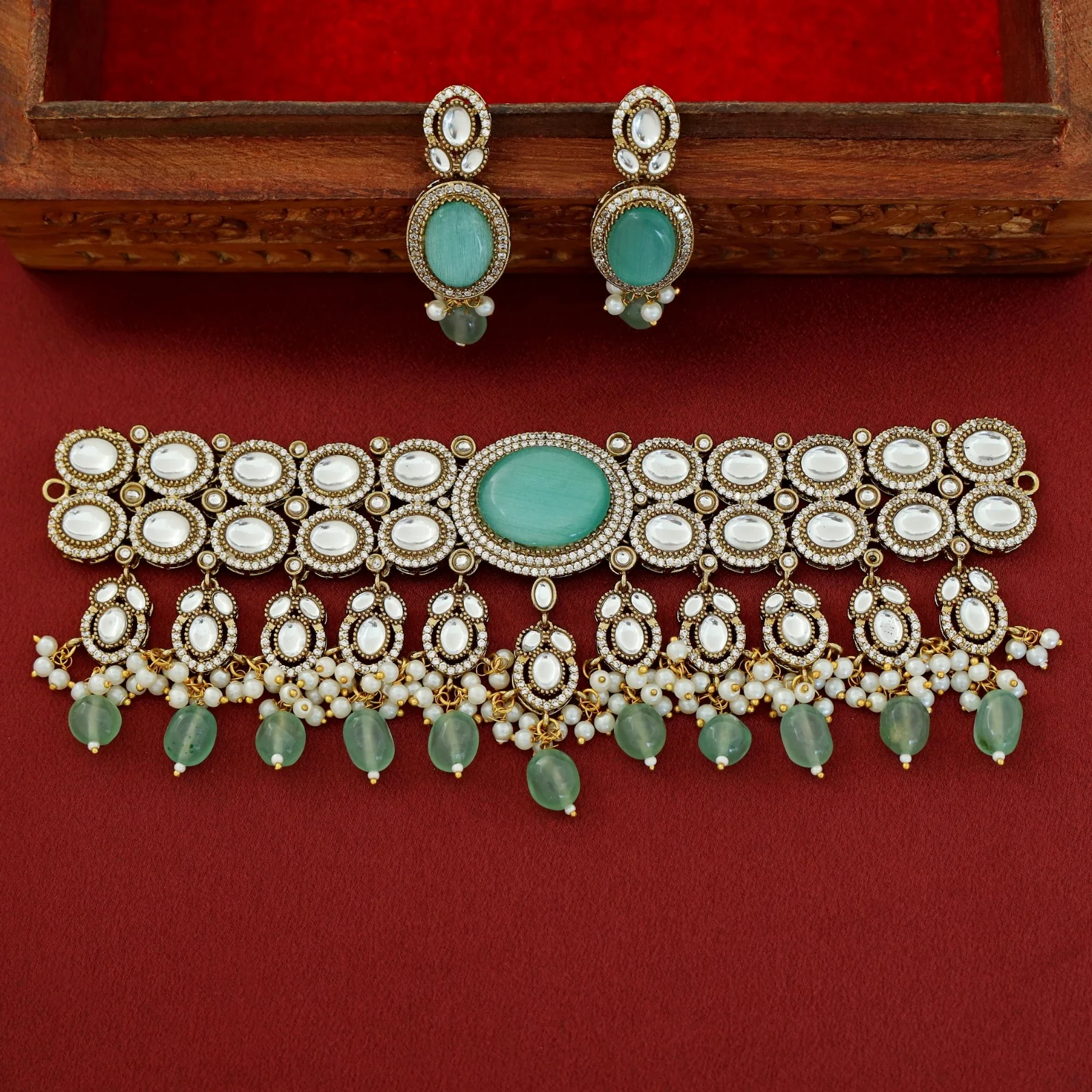 Premium Pratibha Bridal Choker With Earring - Image 7