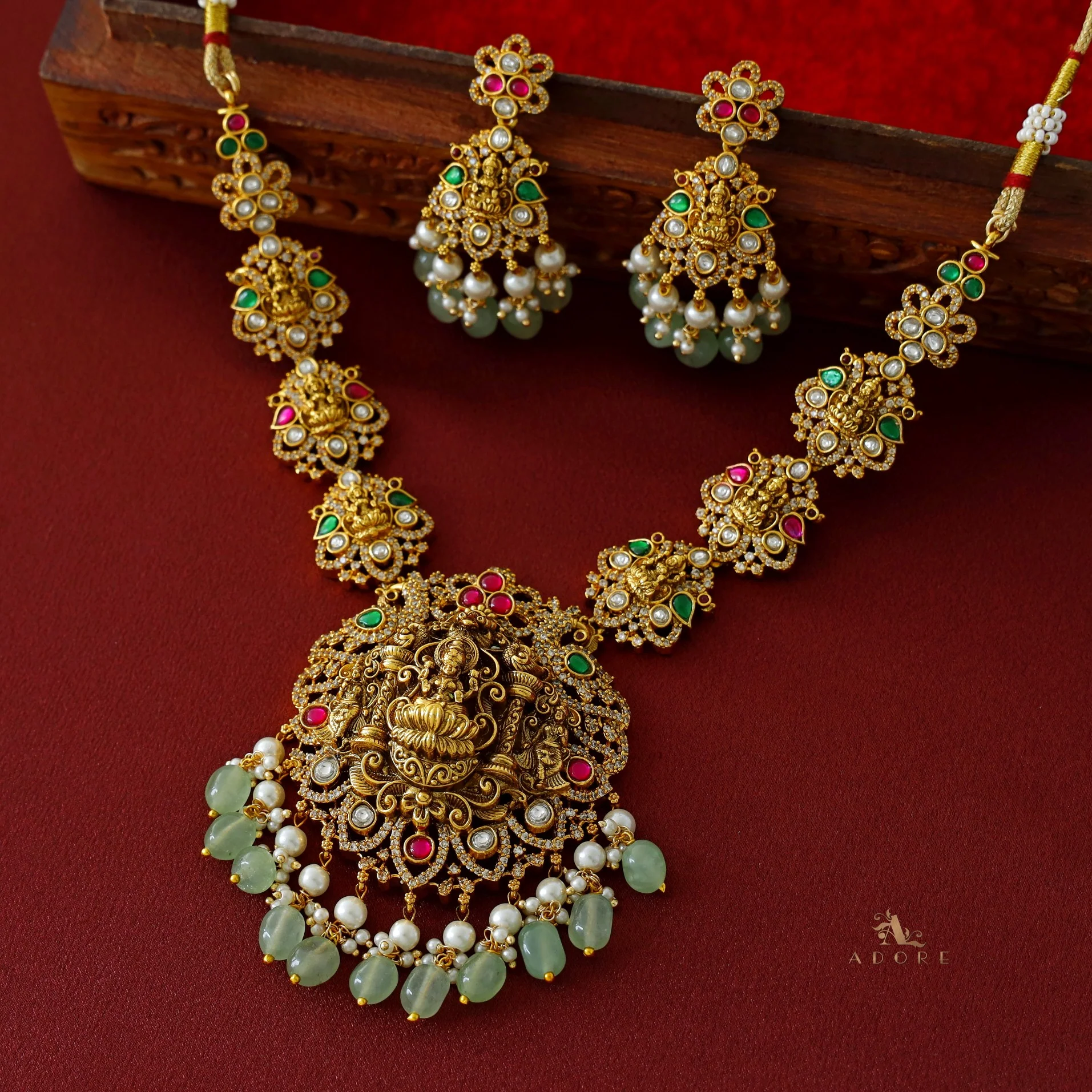 Premium Saptha Lakshmi Bridal Neckpiece with Earring - Image 3
