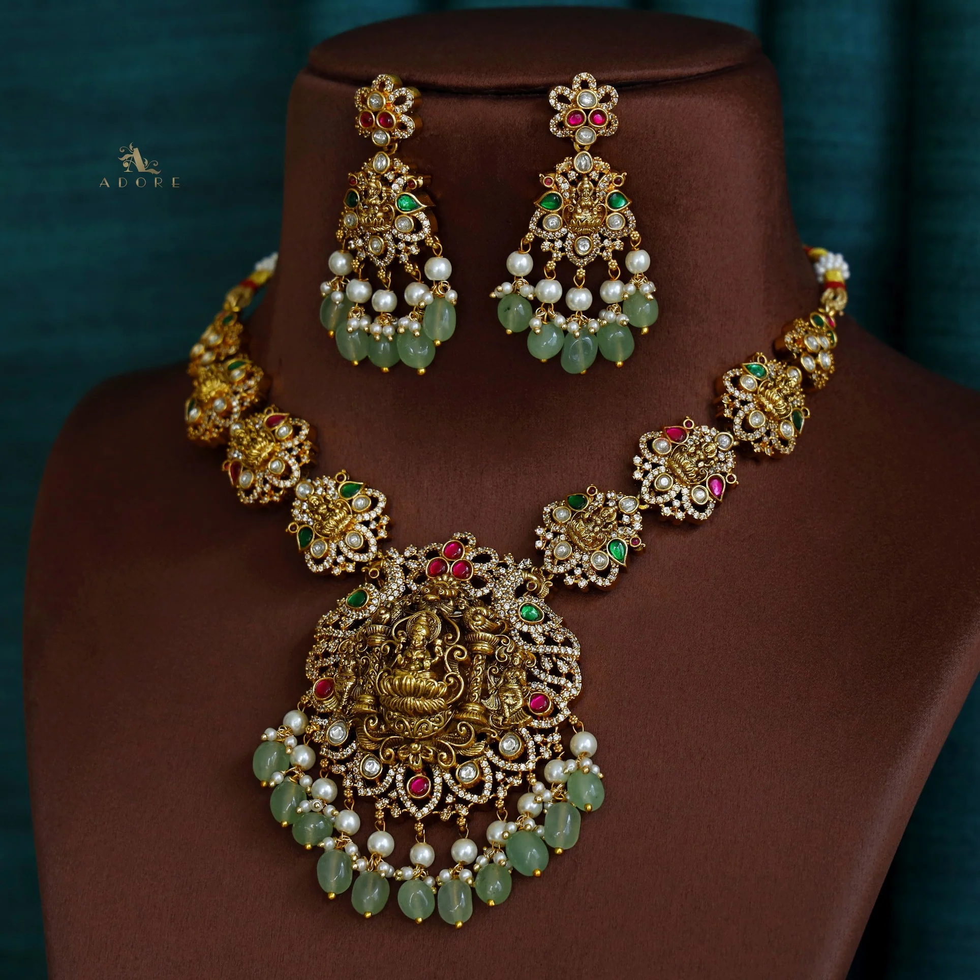Premium Saptha Lakshmi Bridal Neckpiece with Earring - Image 6