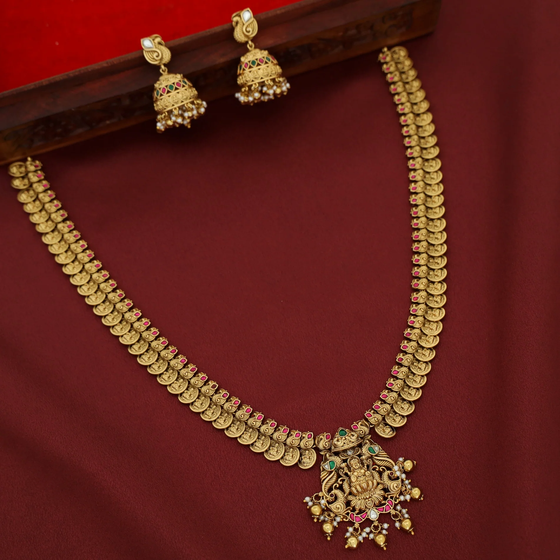 Premium Sita Kashi Jadau Kundan Devi Pendant Long Neckpiece With Earring - Image 3