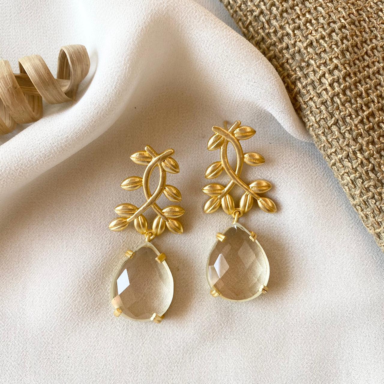 Premium Stone Leaf Claw Earrings - Image 15