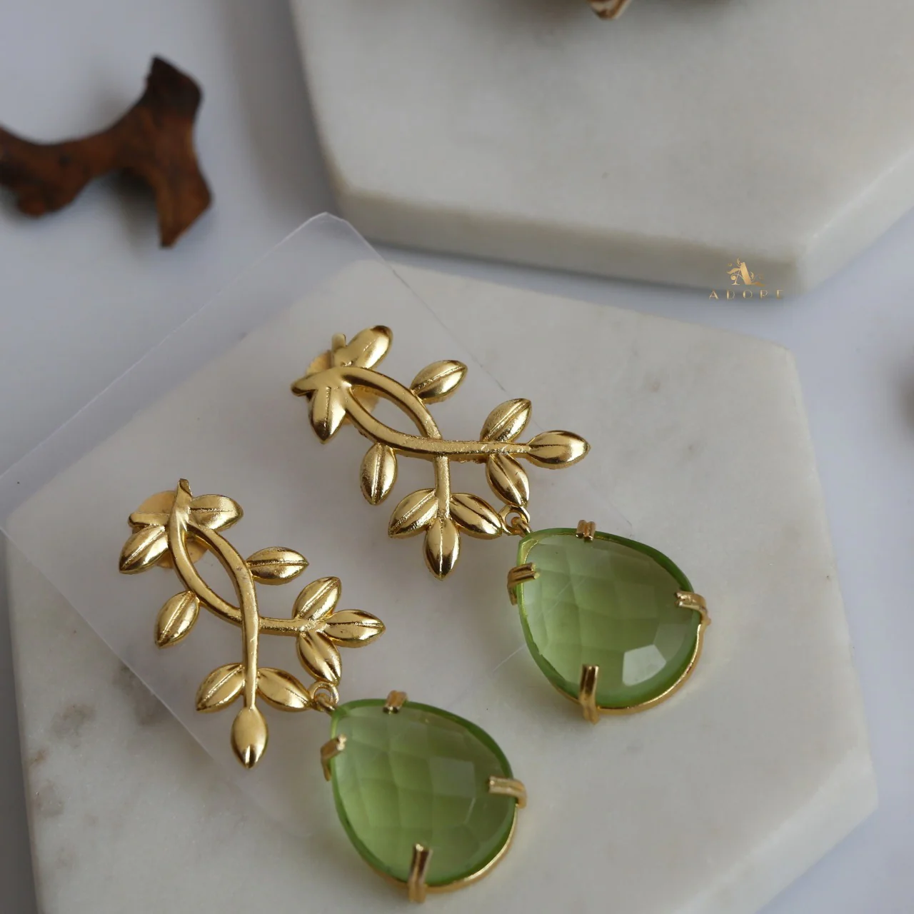 Premium Stone Leaf Claw Earrings - Image 18