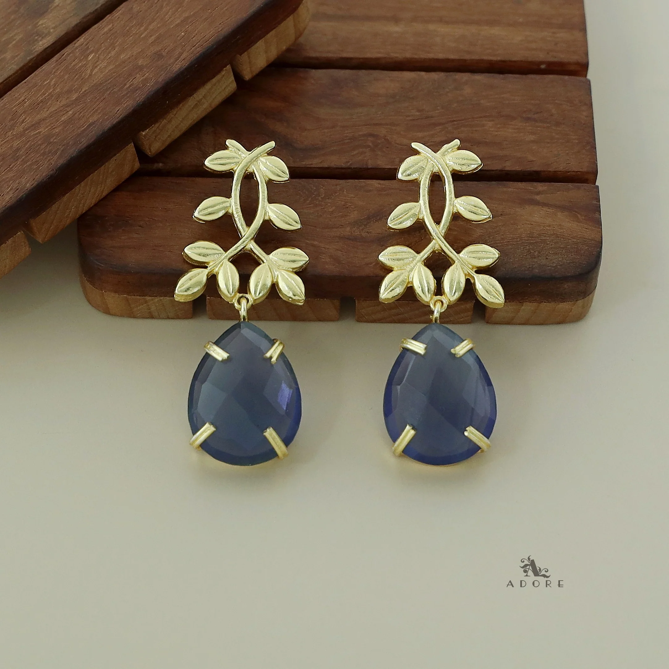 Premium Stone Leaf Claw Earrings - Image 22