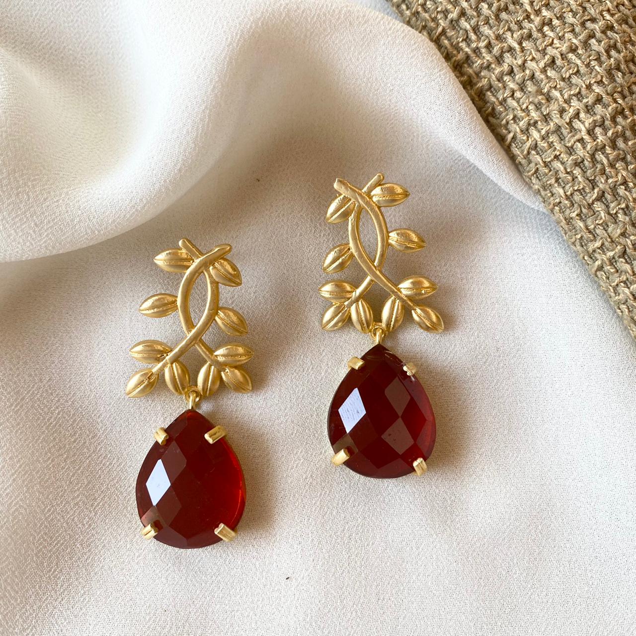 Premium Stone Leaf Claw Earrings - Image 4