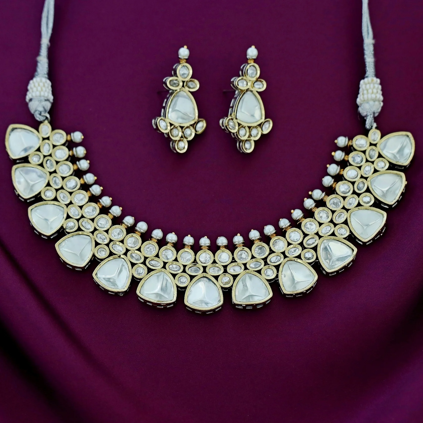 Premuim Hanithra Kundan Pearl Short Neckpiece With Earring - Image 2