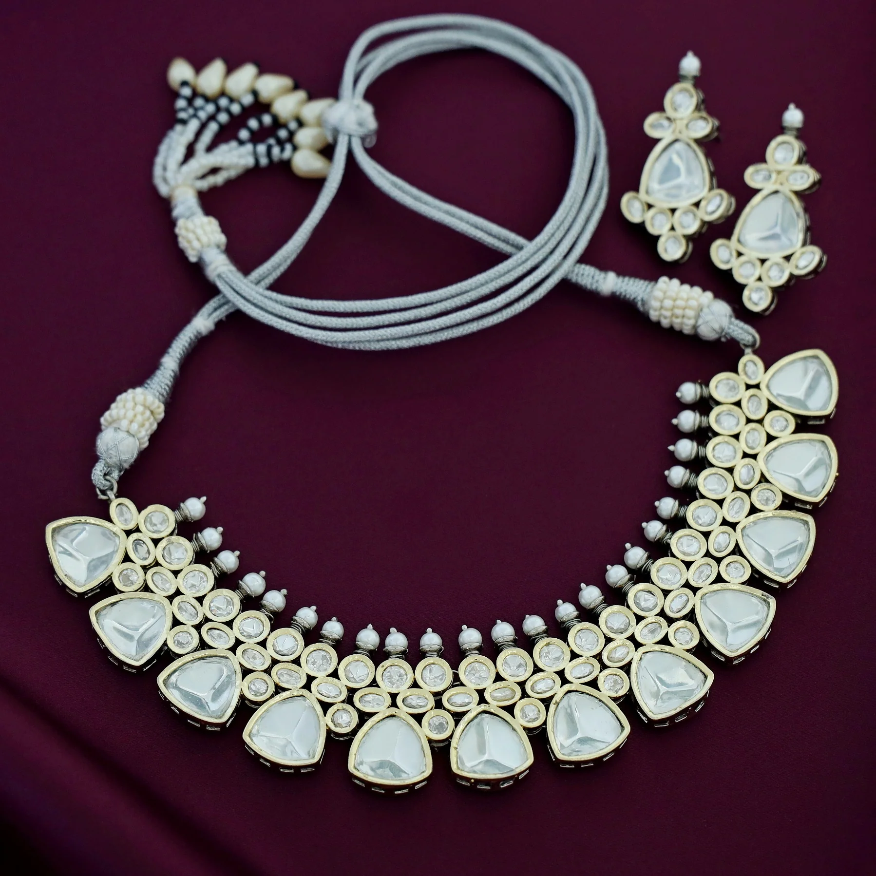 Premuim Hanithra Kundan Pearl Short Neckpiece With Earring - Image 4