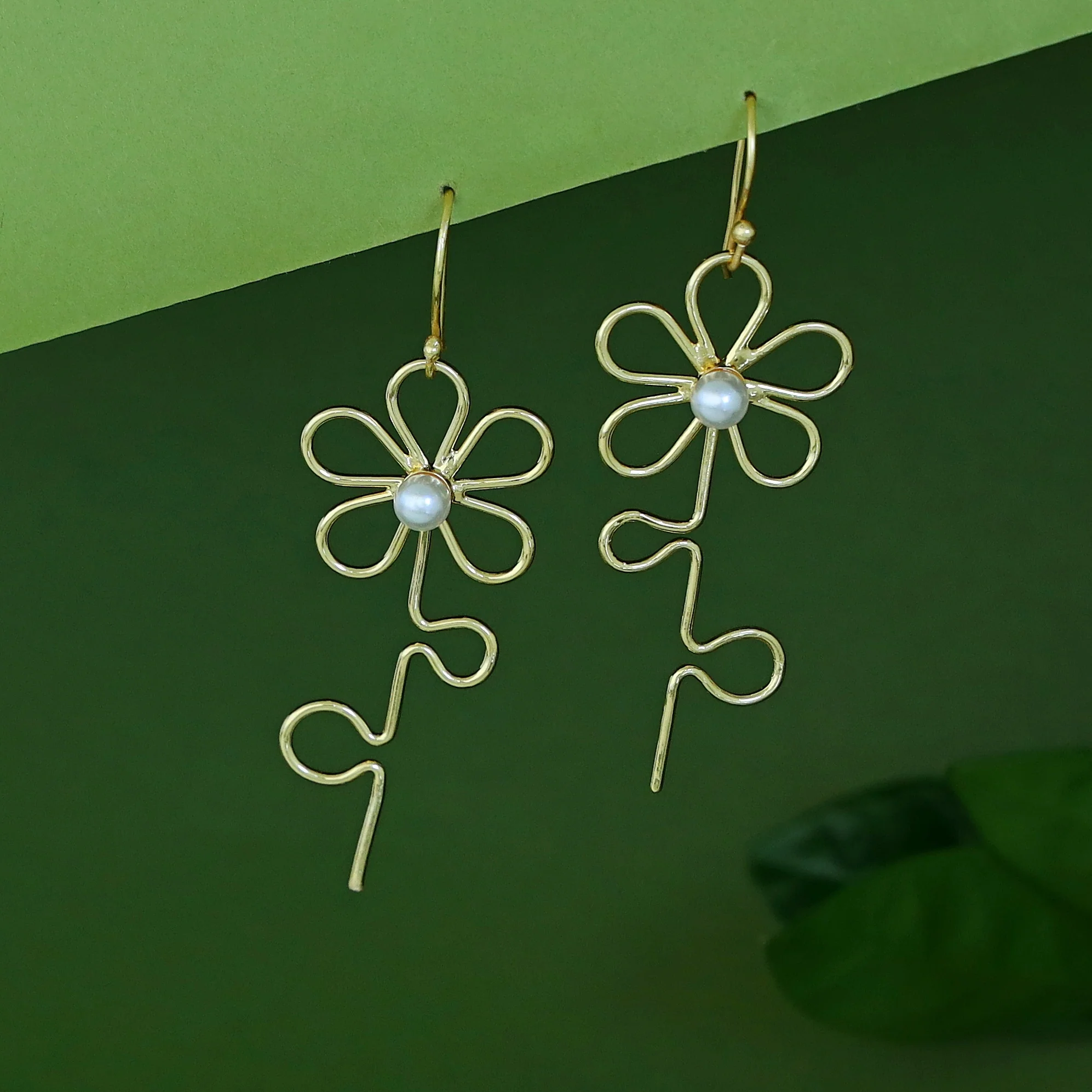 Naina Golden Flower Pearl Drop - Image 2
