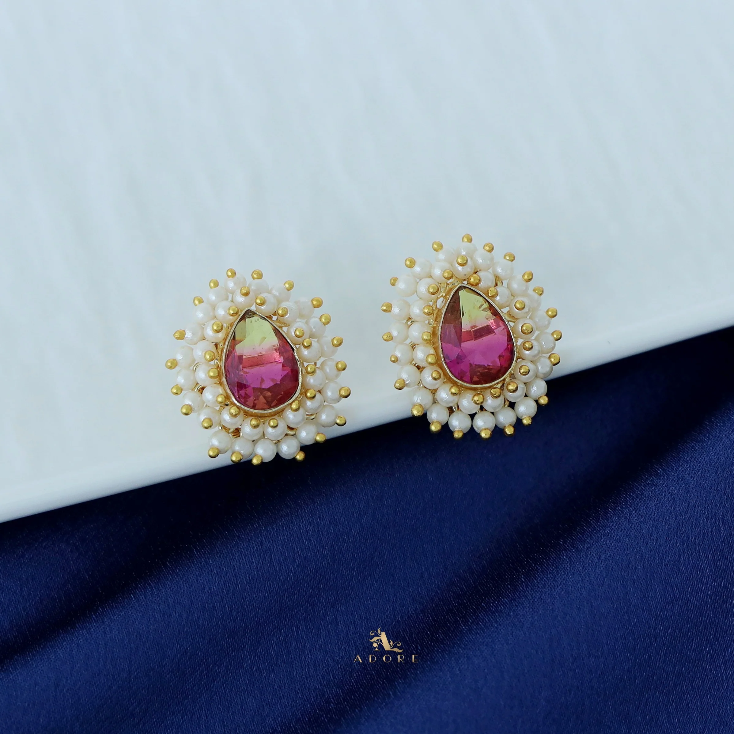 Queen Cluster Pearl Pear Stud - Image 24