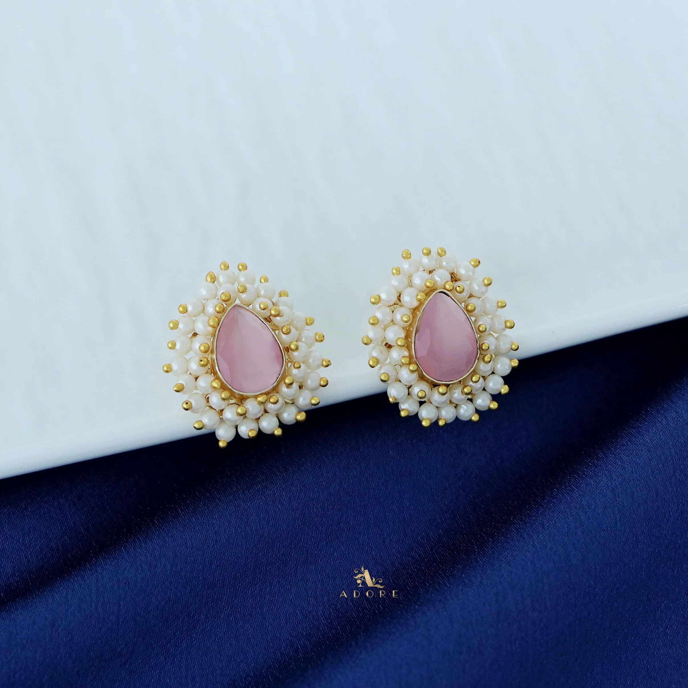 Queen Cluster Pearl Pear Stud - Image 26
