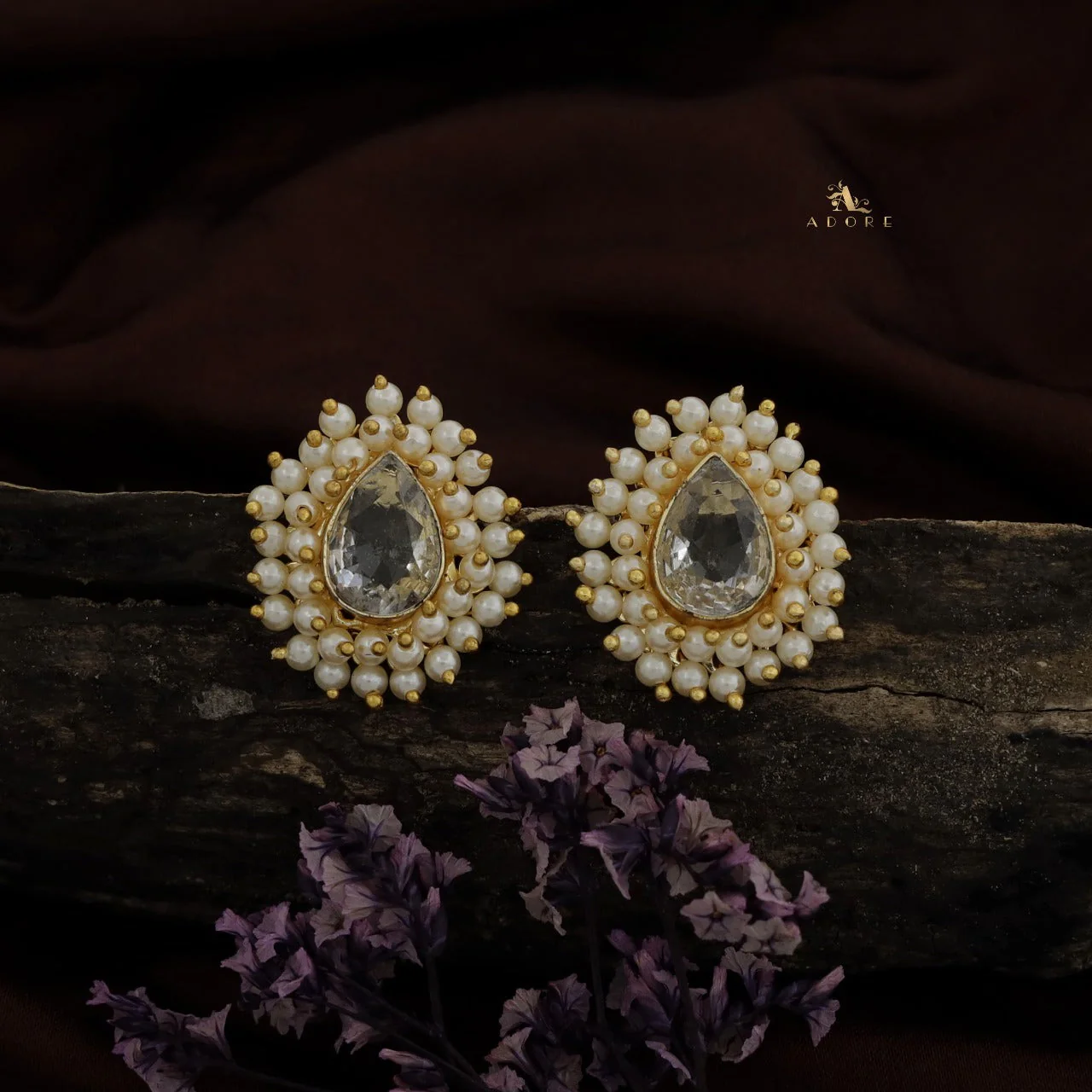 Queen Cluster Pearl Pear Stud - Image 5