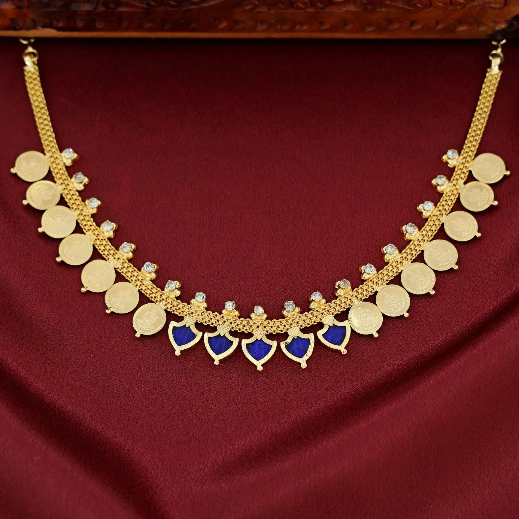 Ragini Devi Palakka Kashi Short Neckpiece - Image 4