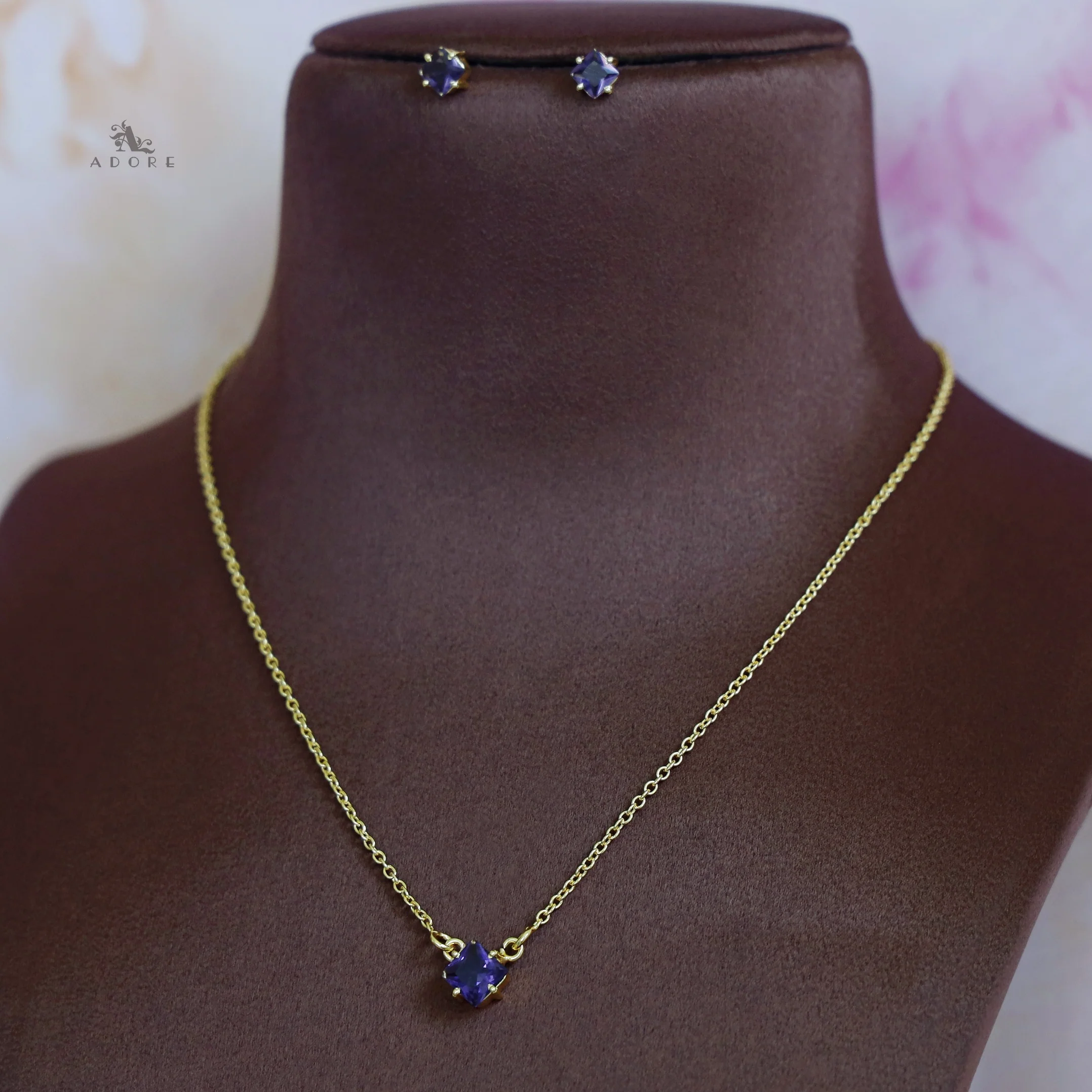 Raven Golden Chain And Diamond Glossy Neckpiece with Stud - Image 3