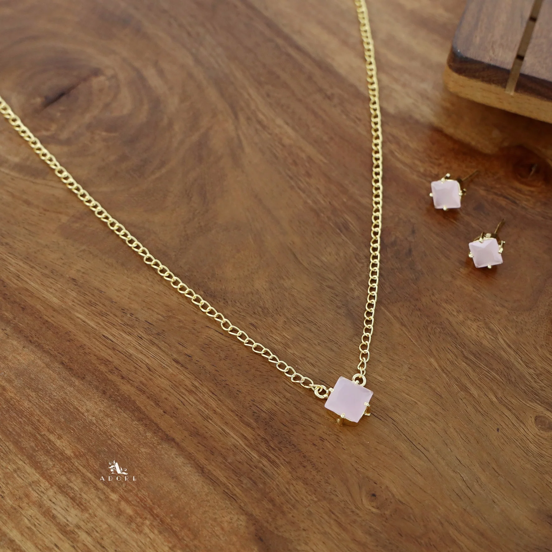 Raven Golden Chain And Diamond Glossy Neckpiece with Stud - Image 6