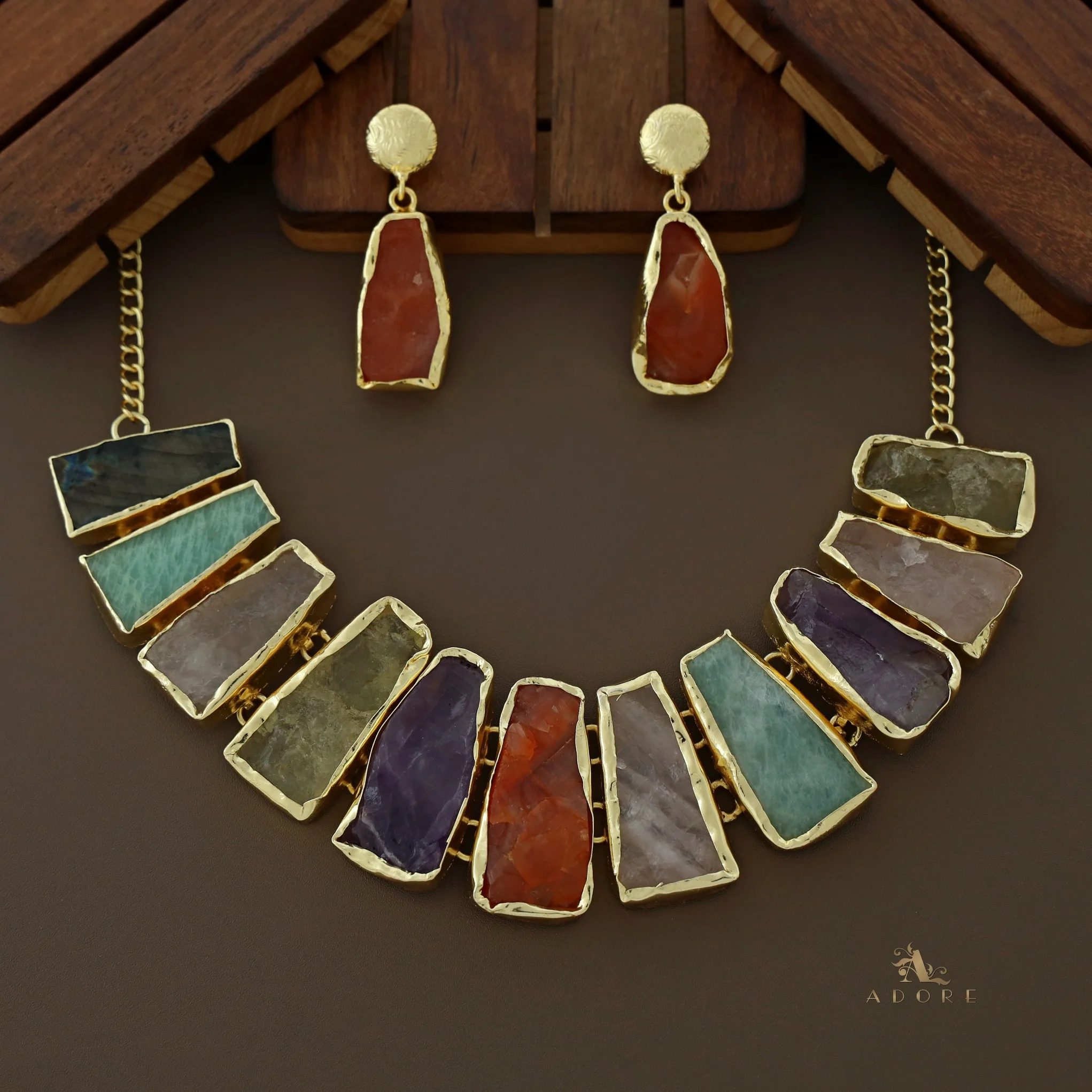 Raw Stone Ainsley Neckpiece With Earring - Image 15