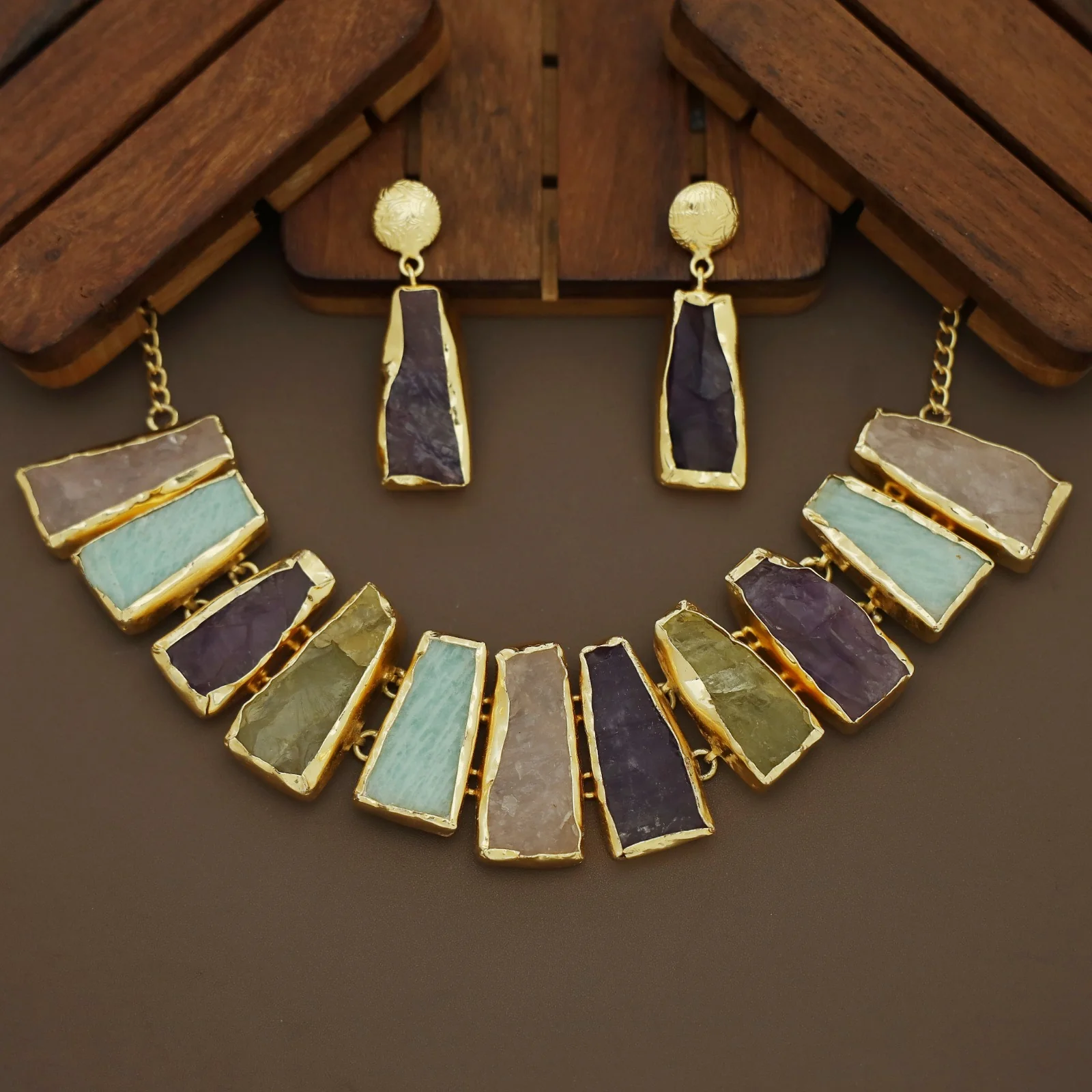 Raw Stone Ainsley Neckpiece With Earring - Image 23