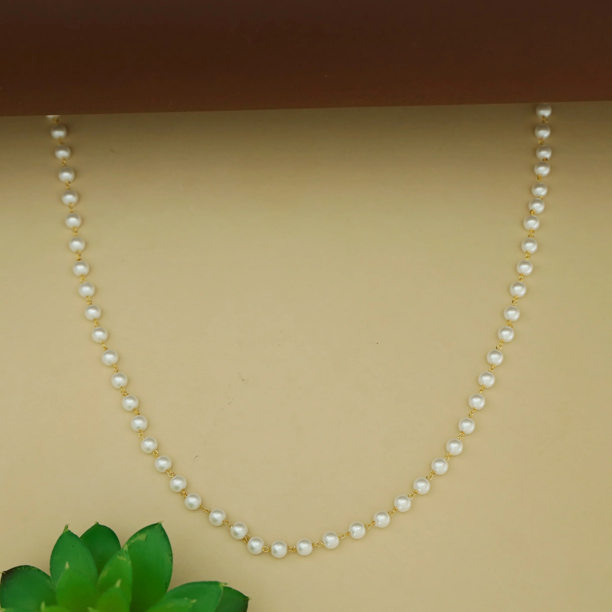 Romina Pearl Long Neckpiece - Image 2