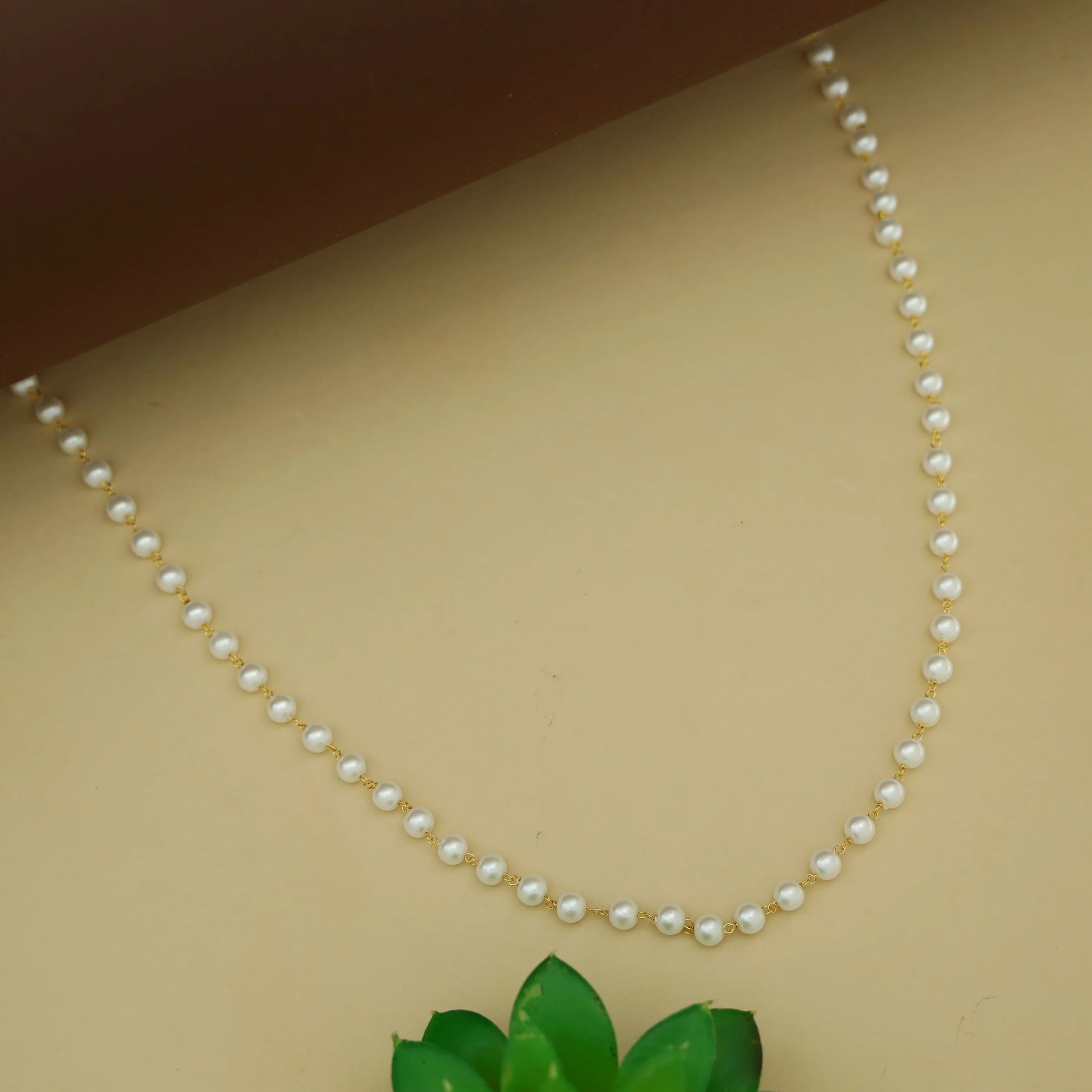 Romina Pearl Long Neckpiece - Image 3