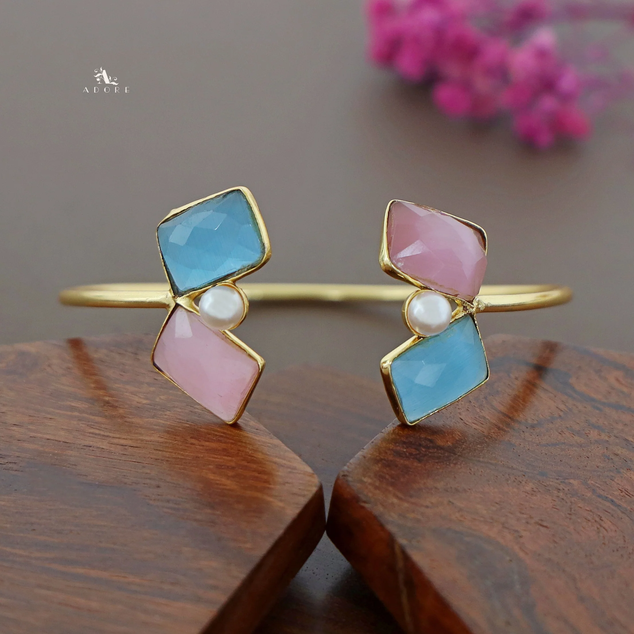 Tetra Rectangle Glossy + Pearl Bangle - Image 13