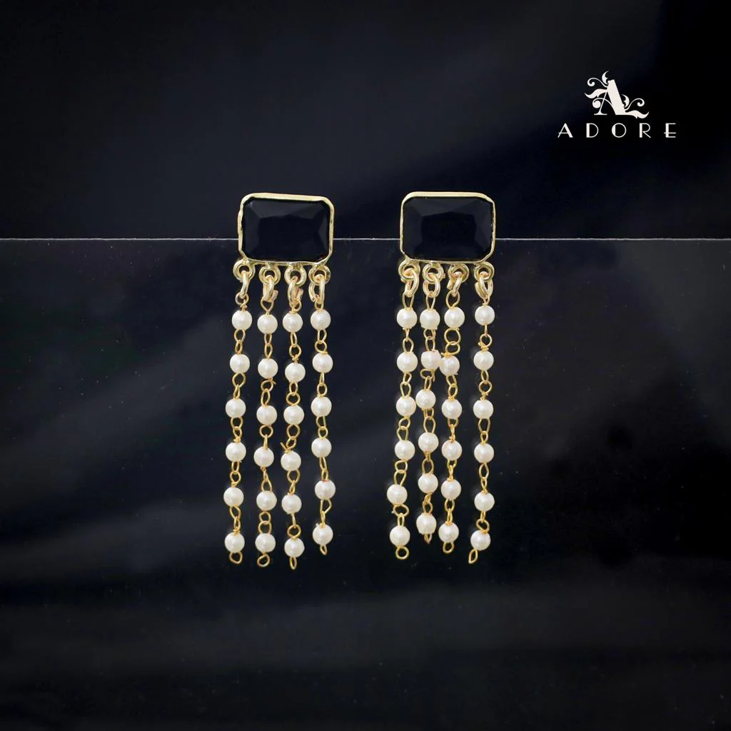 Rectangle Glossy Tassel Pearl Earring - Image 4