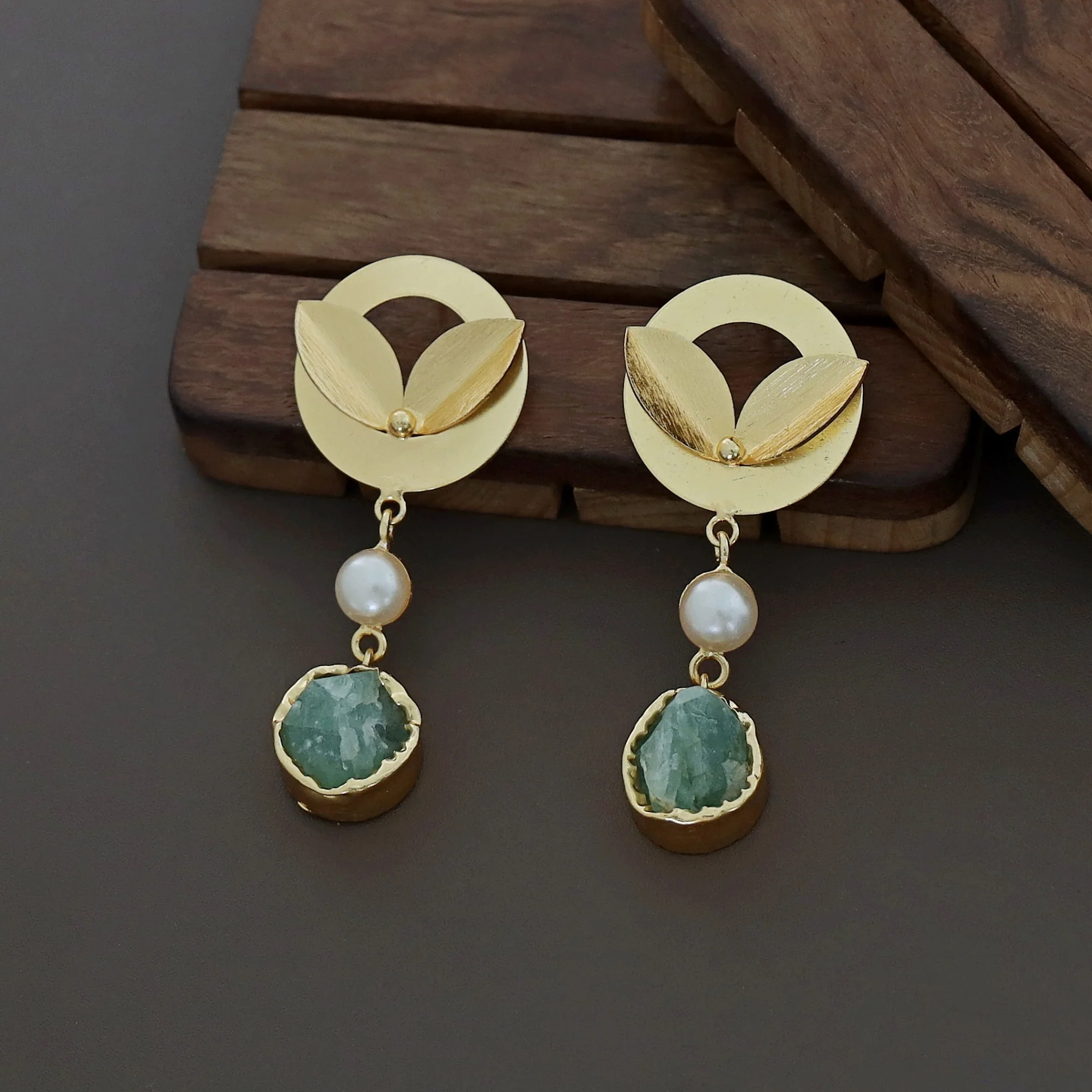 Reha Leafy Pearl Raw Stone Earring - Image 4