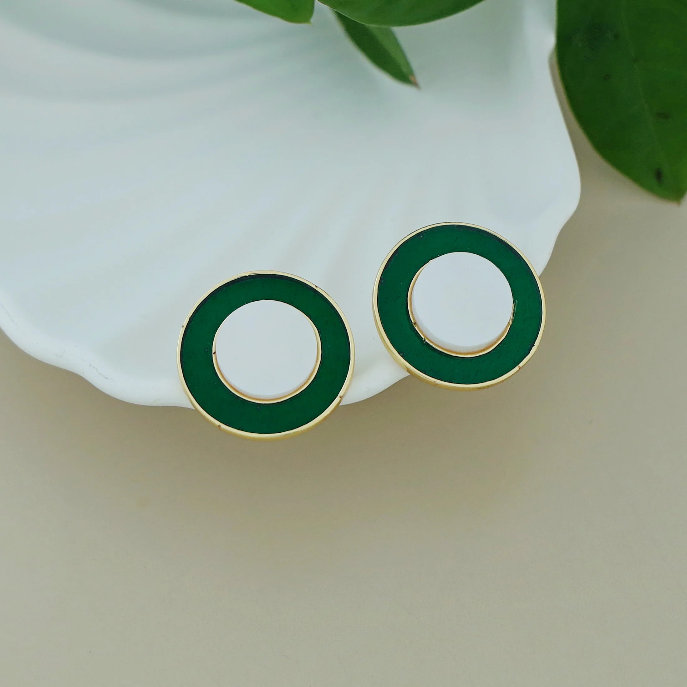 Reina MOP Circle Earring - Image 3