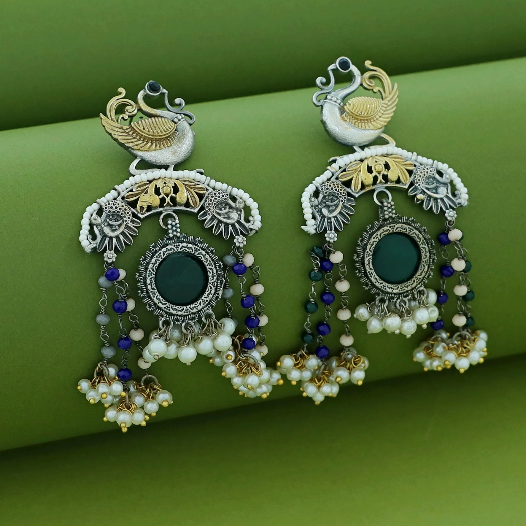 Relna Glossy Pearl Earring - Image 8