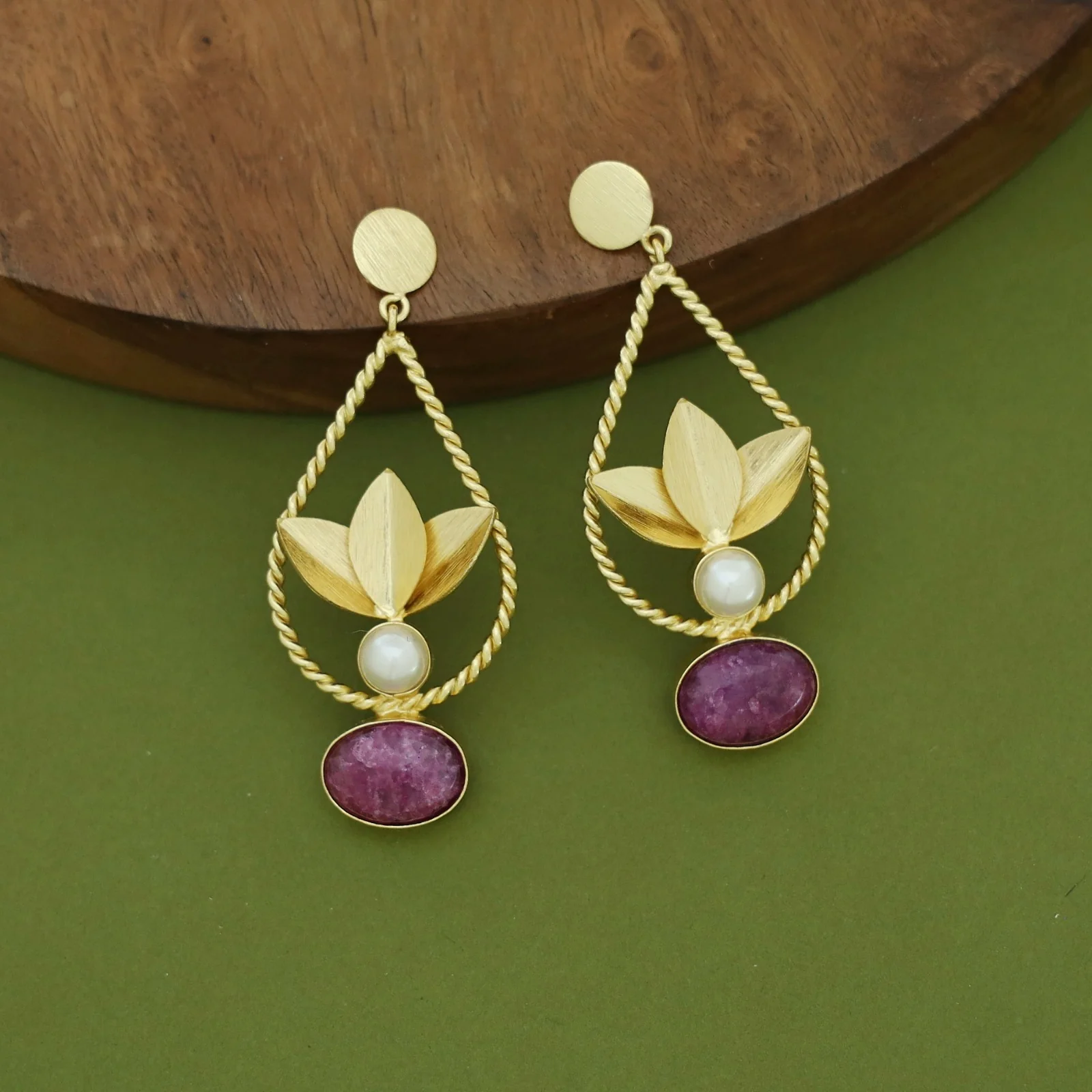 Renza Twisted Drop Leafy Pearl Earring - Image 9