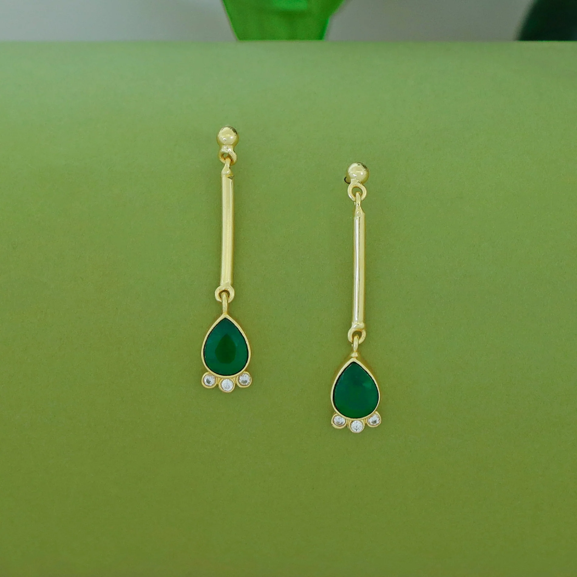 Riddhima Golden Stick Glossy Drop Earring - Image 4