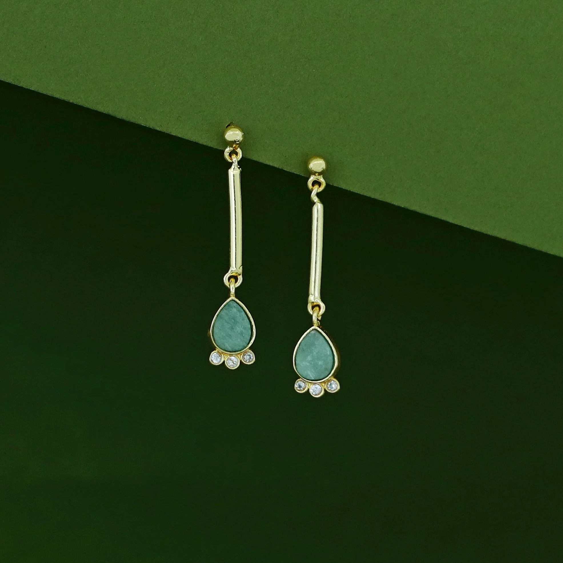 Riddhima Golden Stick Raw Stone Drop Earring - Image 2