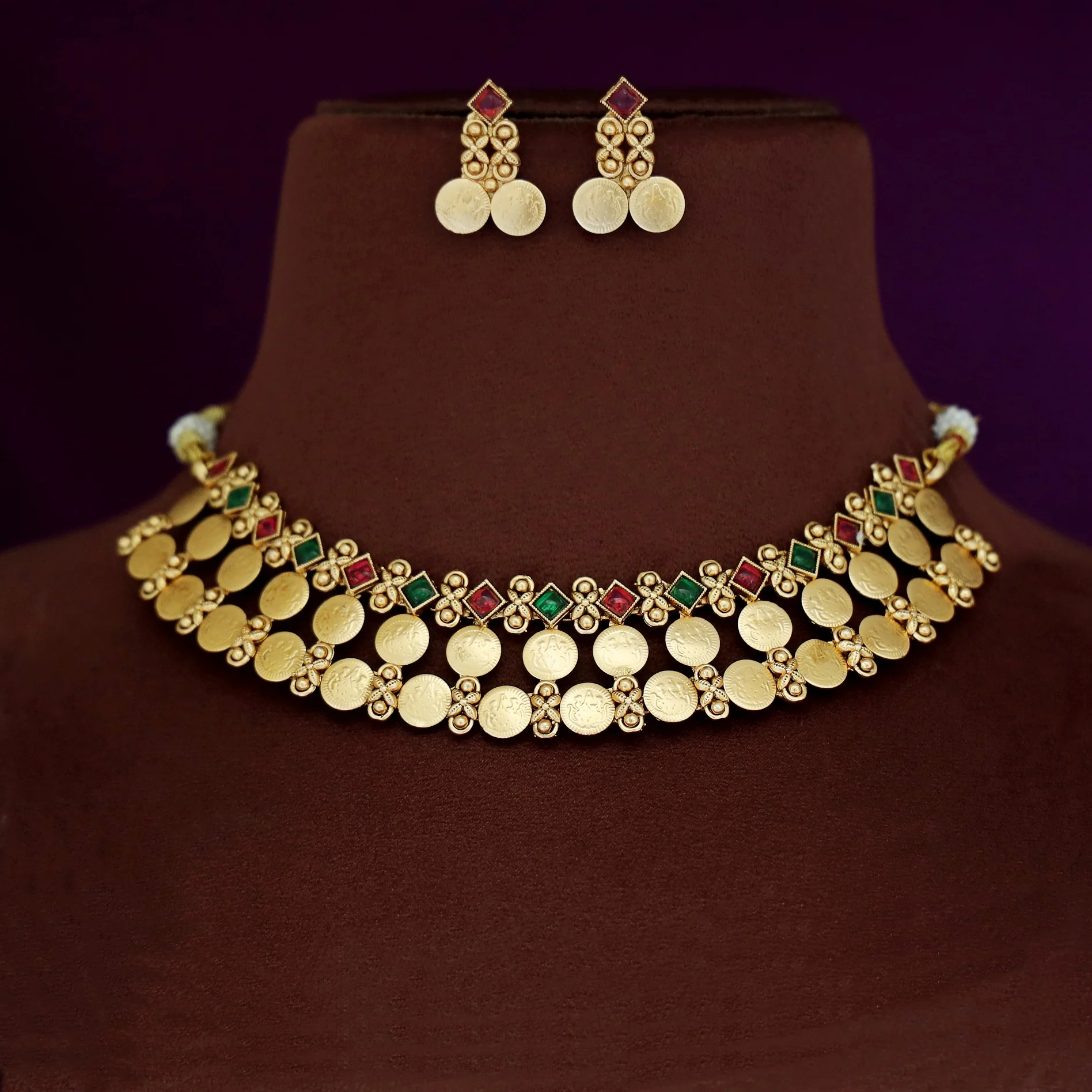 Ridhisha 2 Layer Kashi Short Neckpiece With Earring - Image 5