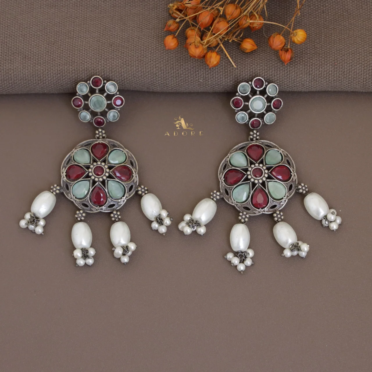 Gretel Pearl Drop Earring - Image 10
