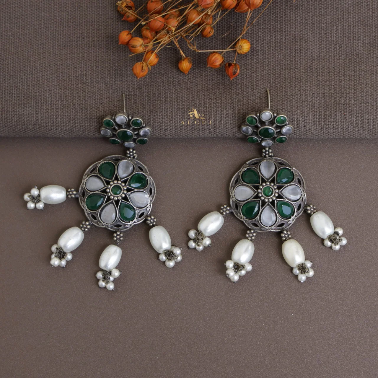 Gretel Pearl Drop Earring - Image 4