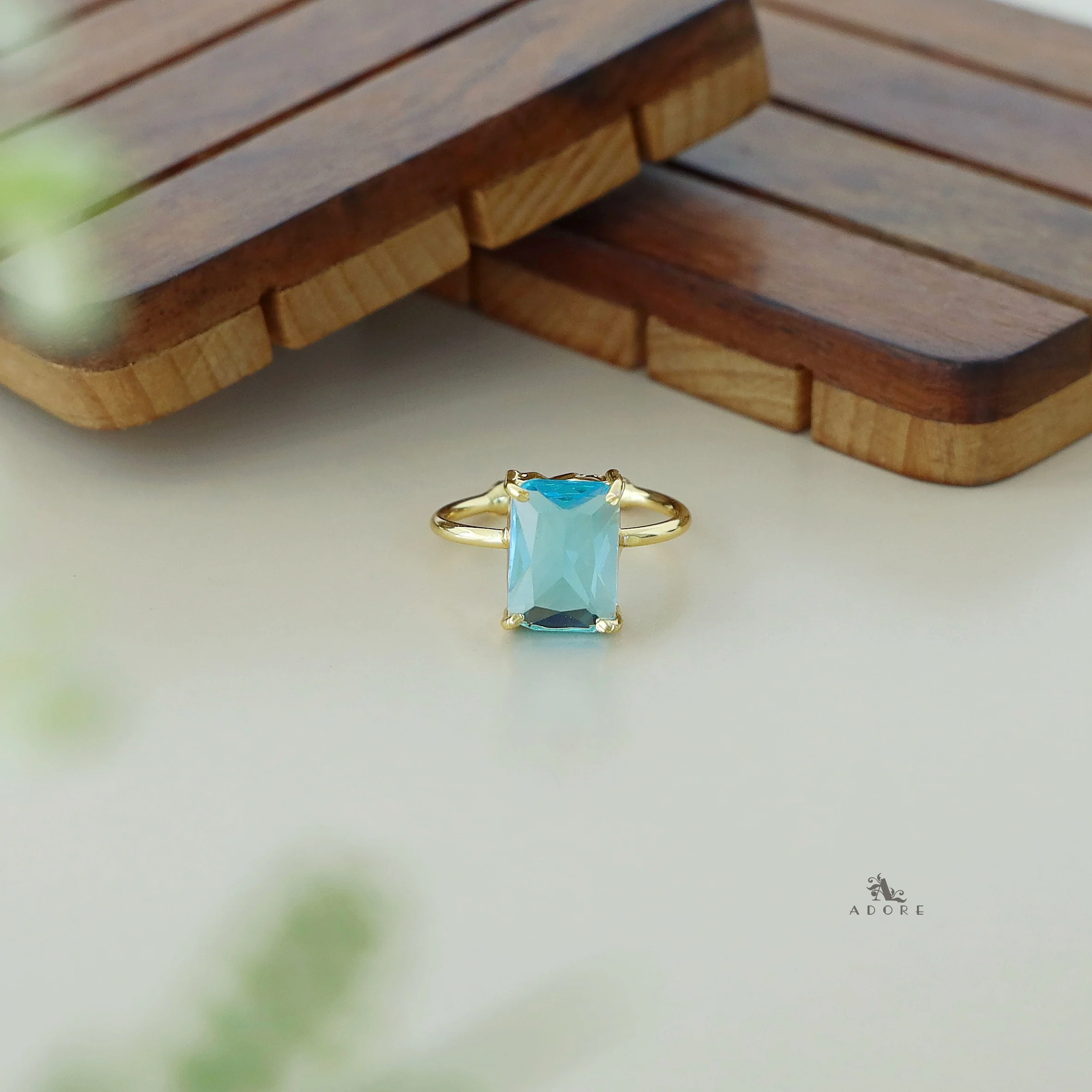 Rinza 4 Claw Glossy Rectangle Ring - Image 14
